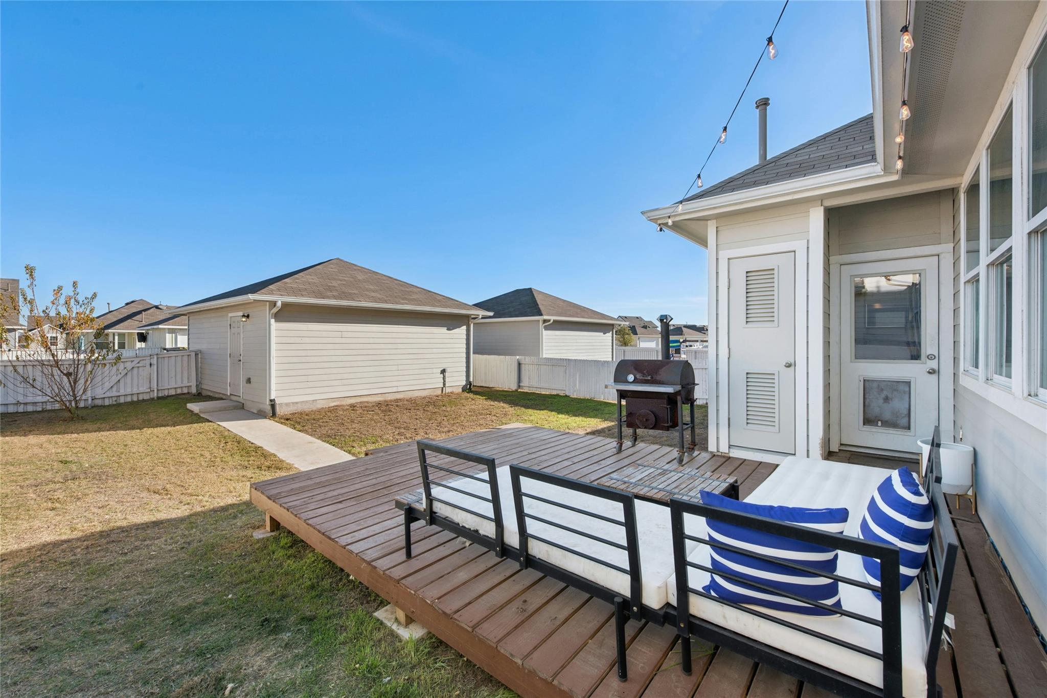 212 Catalina Dr, Kyle, TX 78640