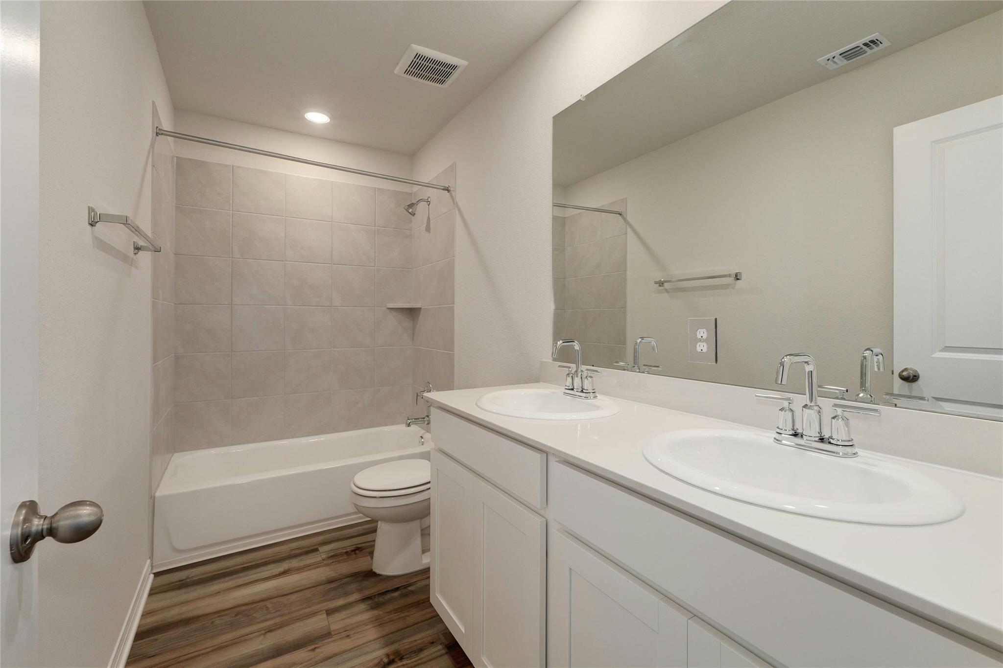 143 Short Toed Swoop, Cedar Creek, TX 78612