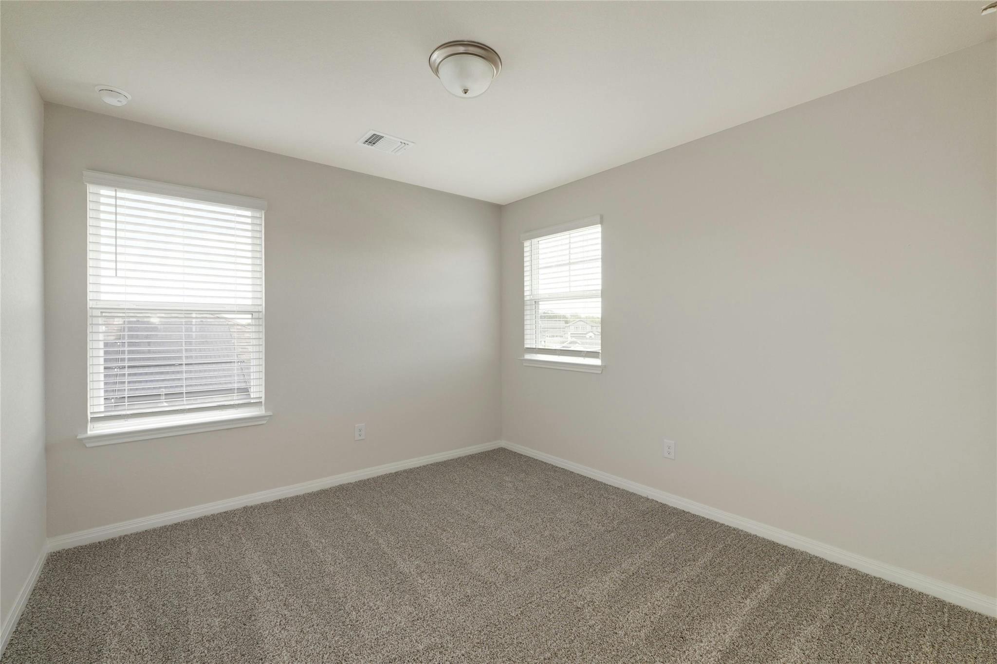 143 Short Toed Swoop, Cedar Creek, TX 78612