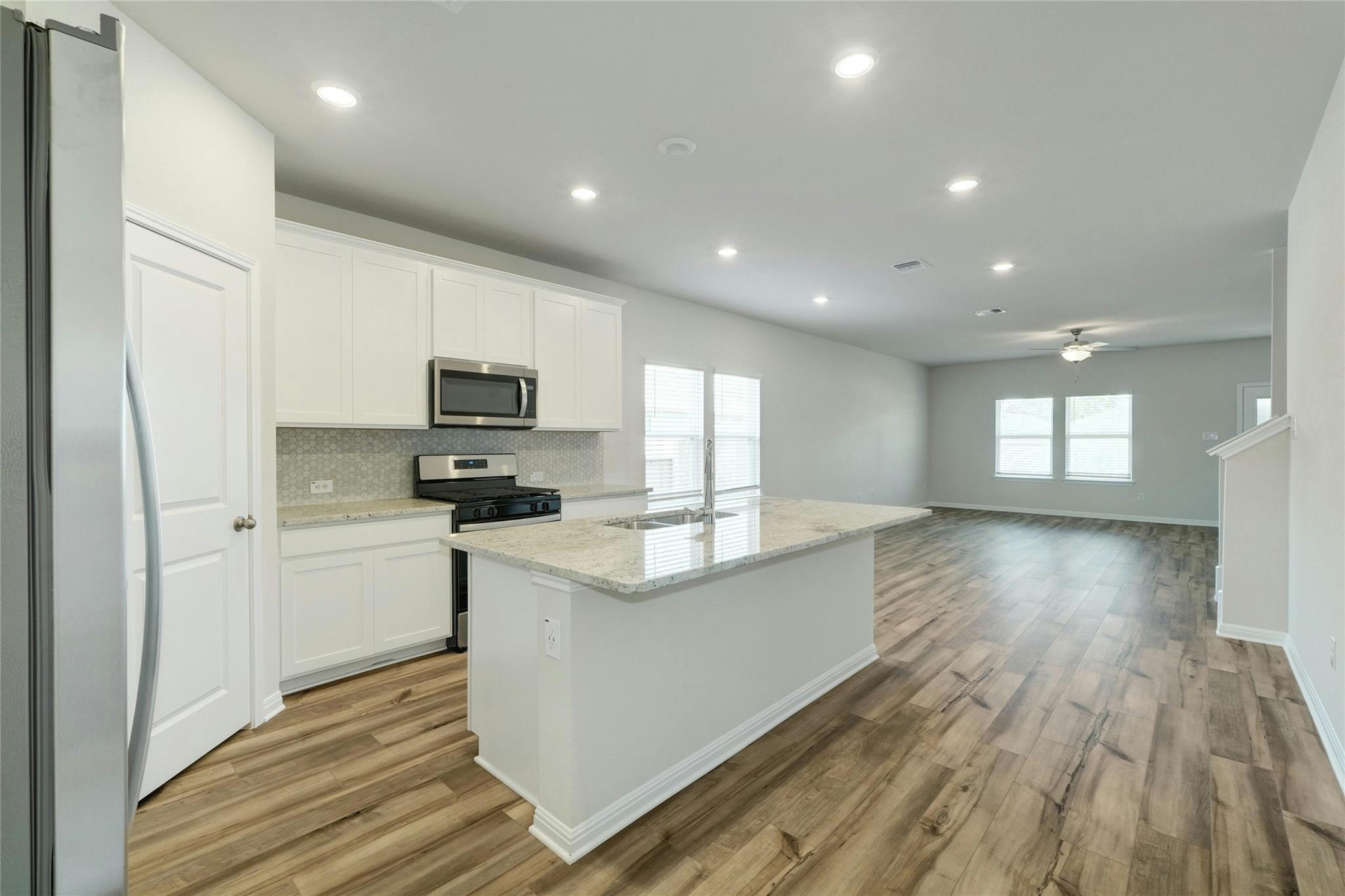 143 Short Toed Swoop, Cedar Creek, TX 78612