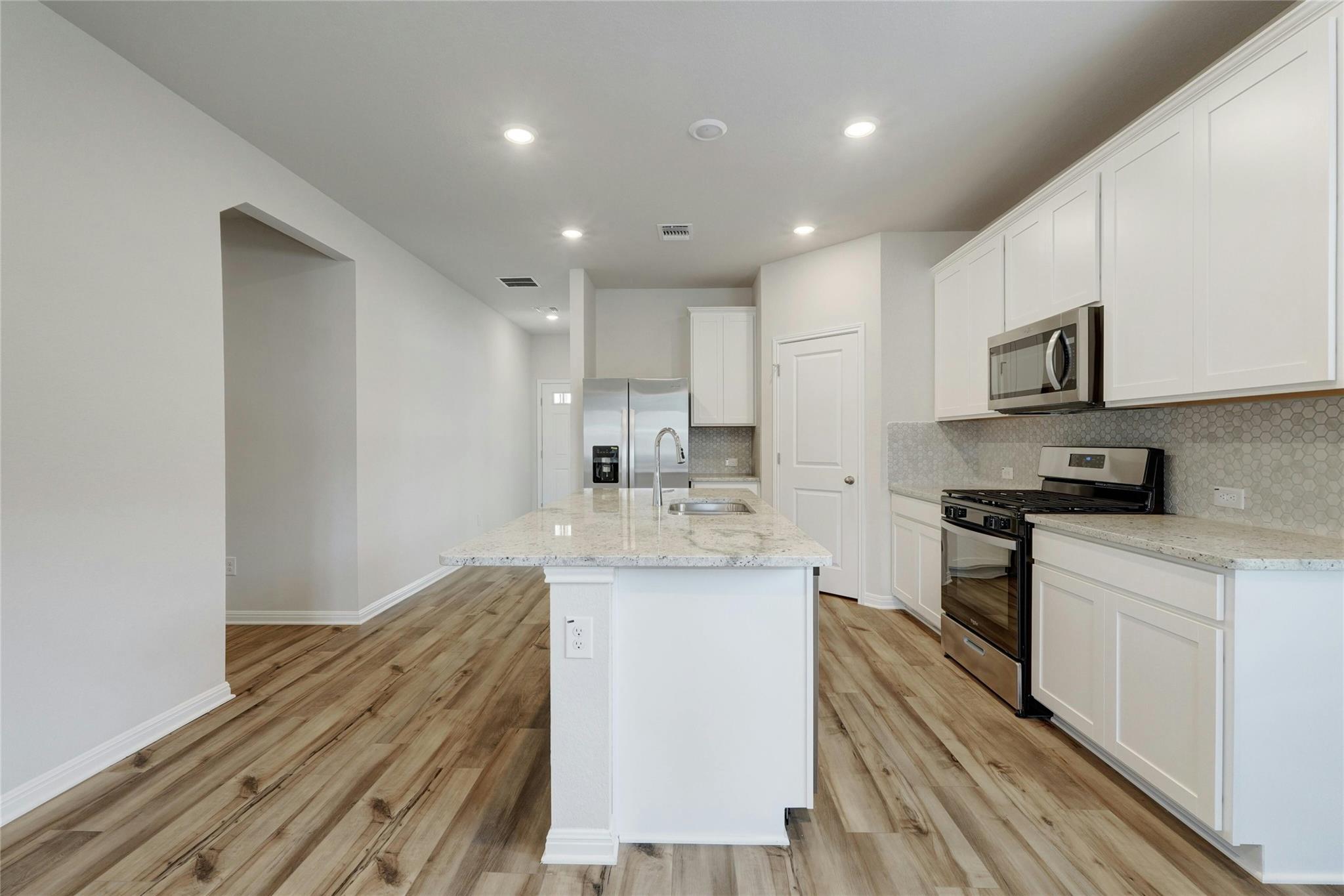 143 Short Toed Swoop, Cedar Creek, TX 78612