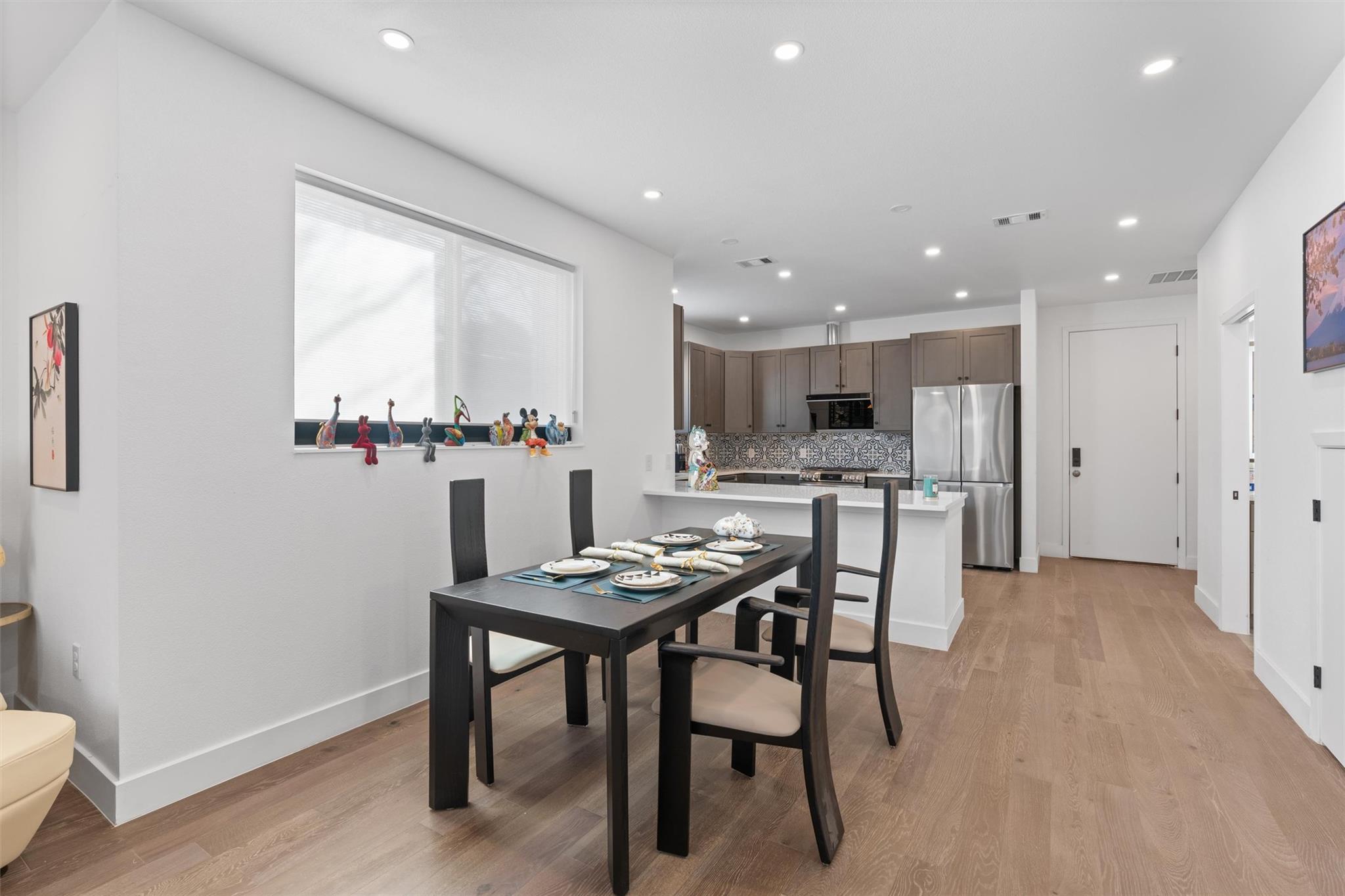 1208 W Oltorf St # B, Austin, TX 78704