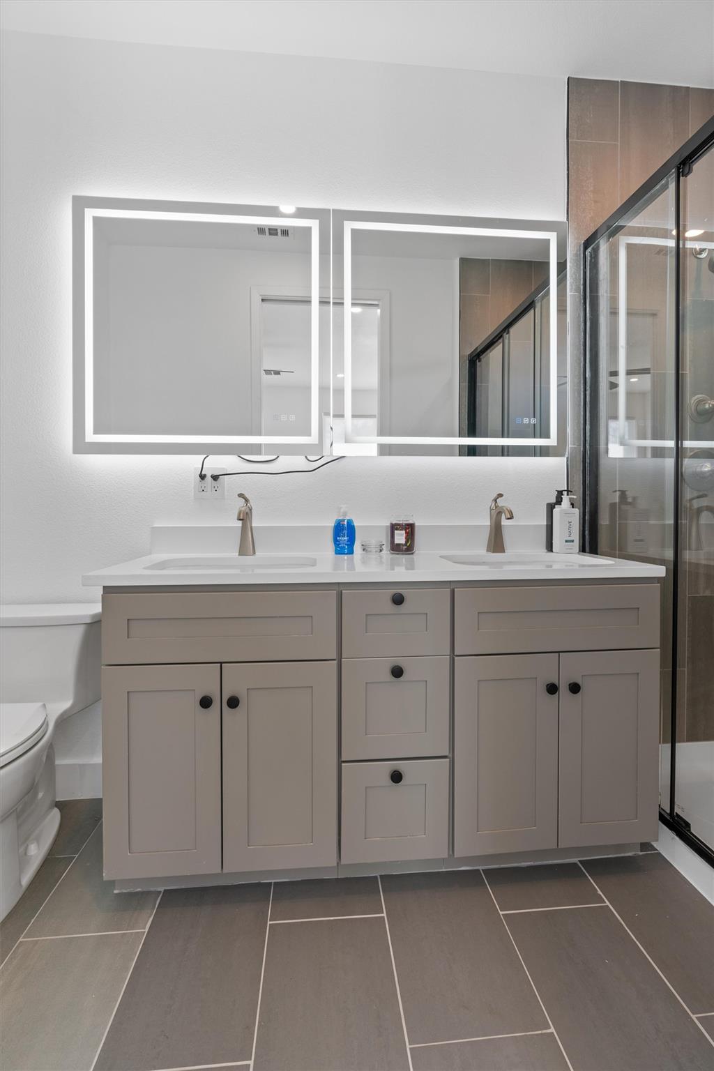 1208 W Oltorf St # B, Austin, TX 78704