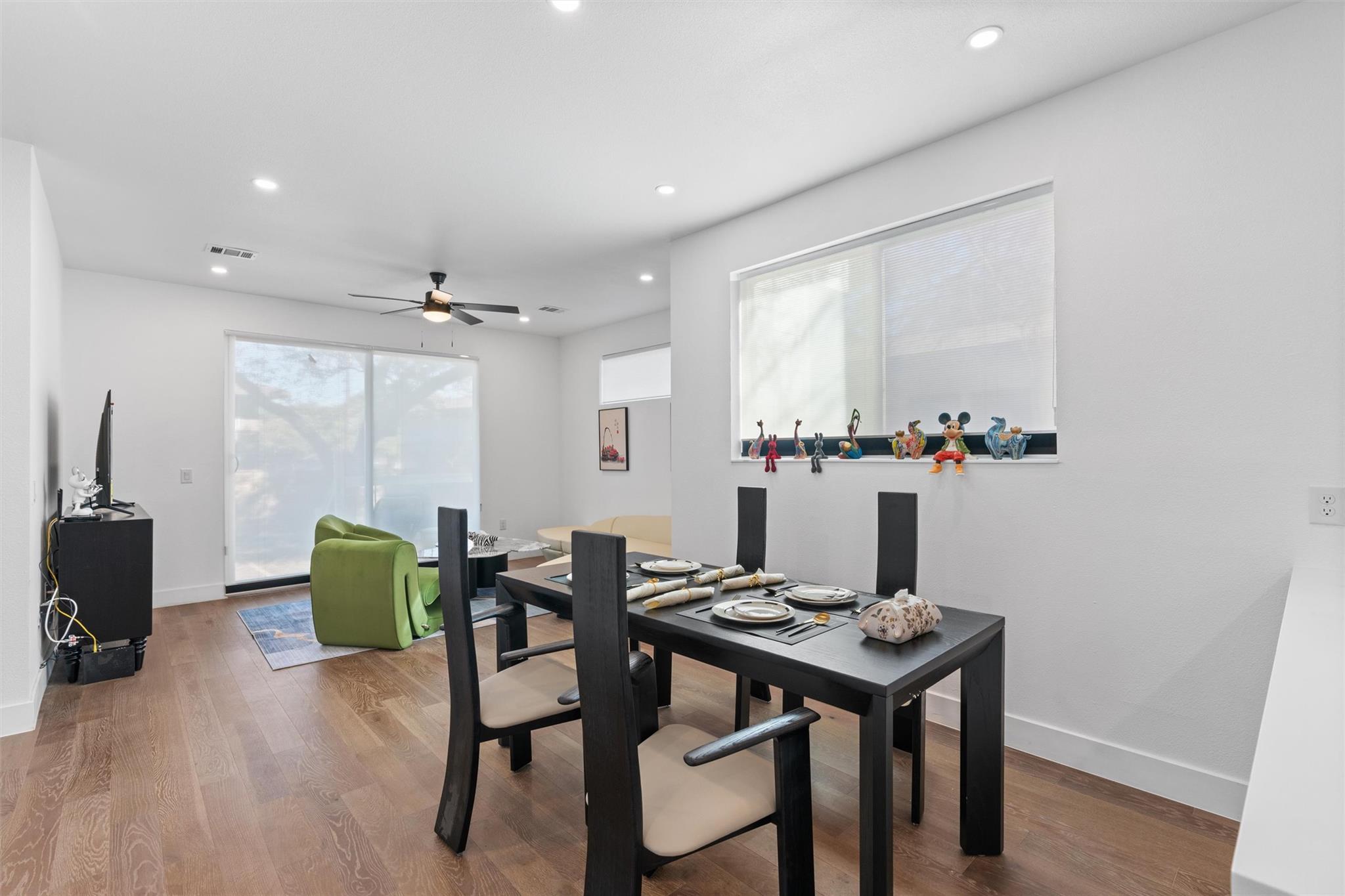 1208 W Oltorf St # B, Austin, TX 78704