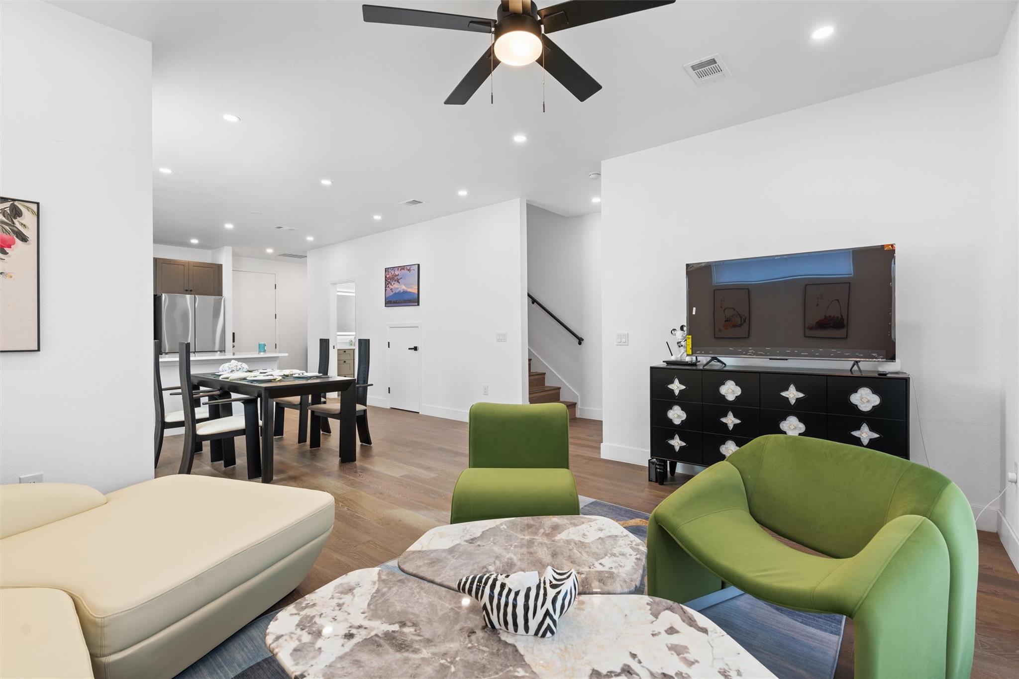 1208 W Oltorf St # B, Austin, TX 78704