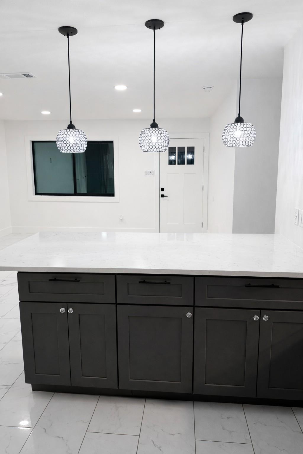 2014 Pecan St, Bastrop, TX 78602