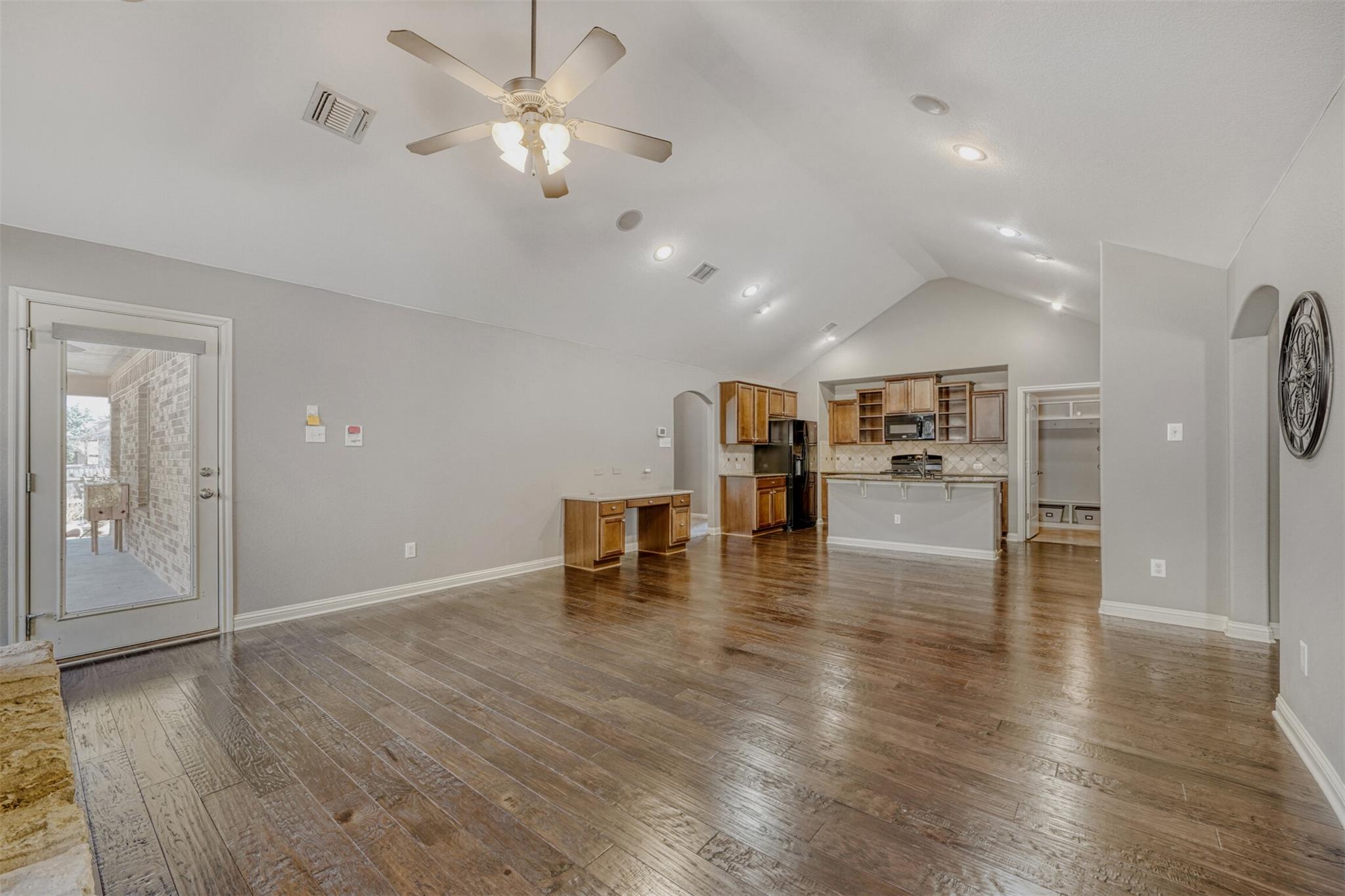 2431 Santa Barbara Loop, Round Rock, TX 78665