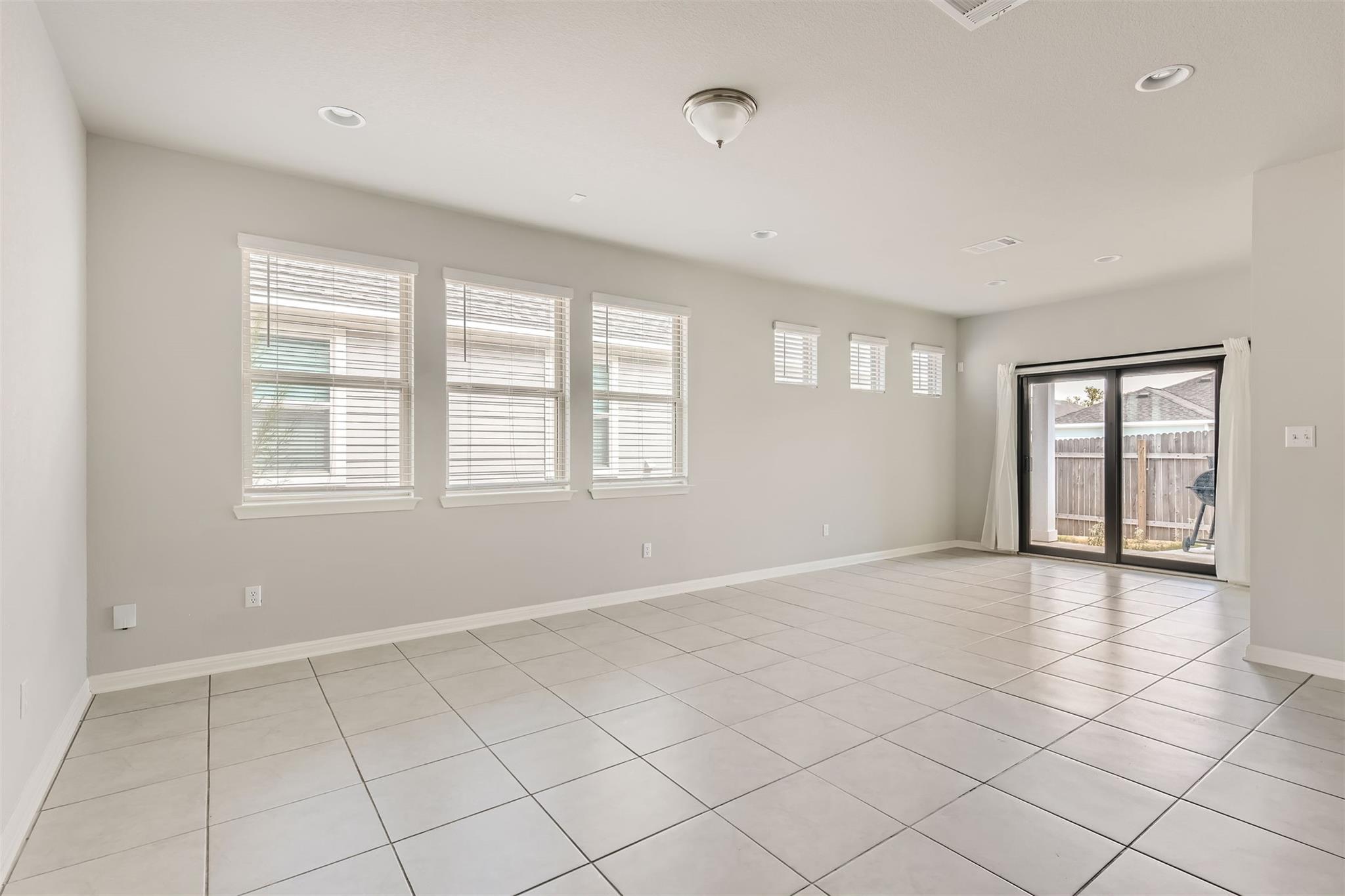 2521 Pecan Island Dr, Leander, TX 78641