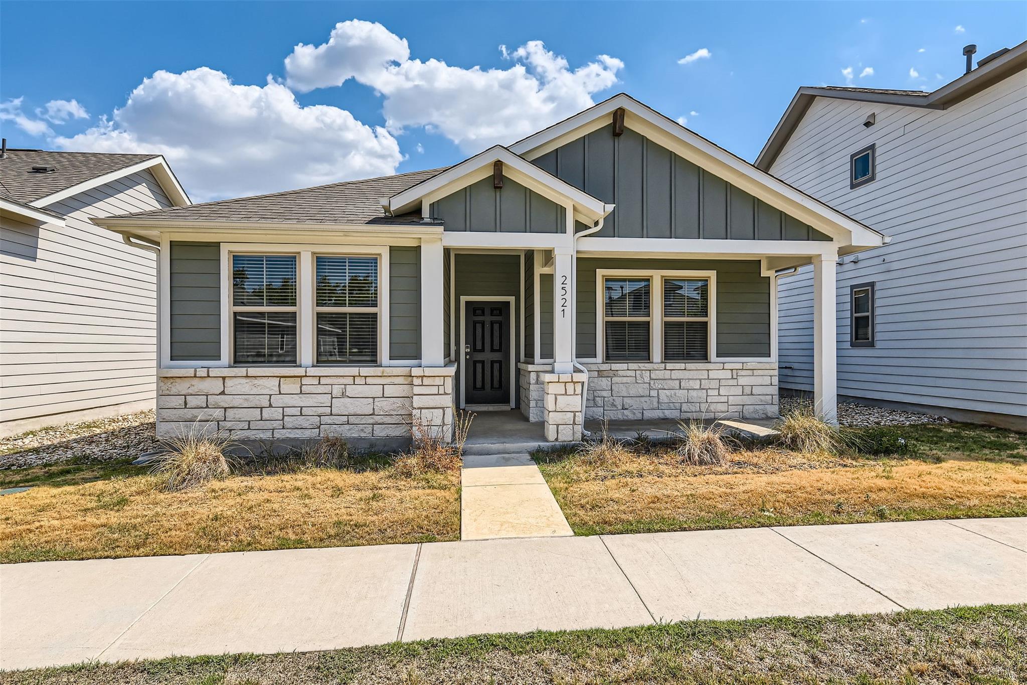 2521 Pecan Island Dr, Leander, TX 78641