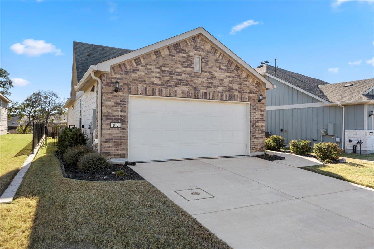 813 Saratoga Ln, Georgetown, TX 78633