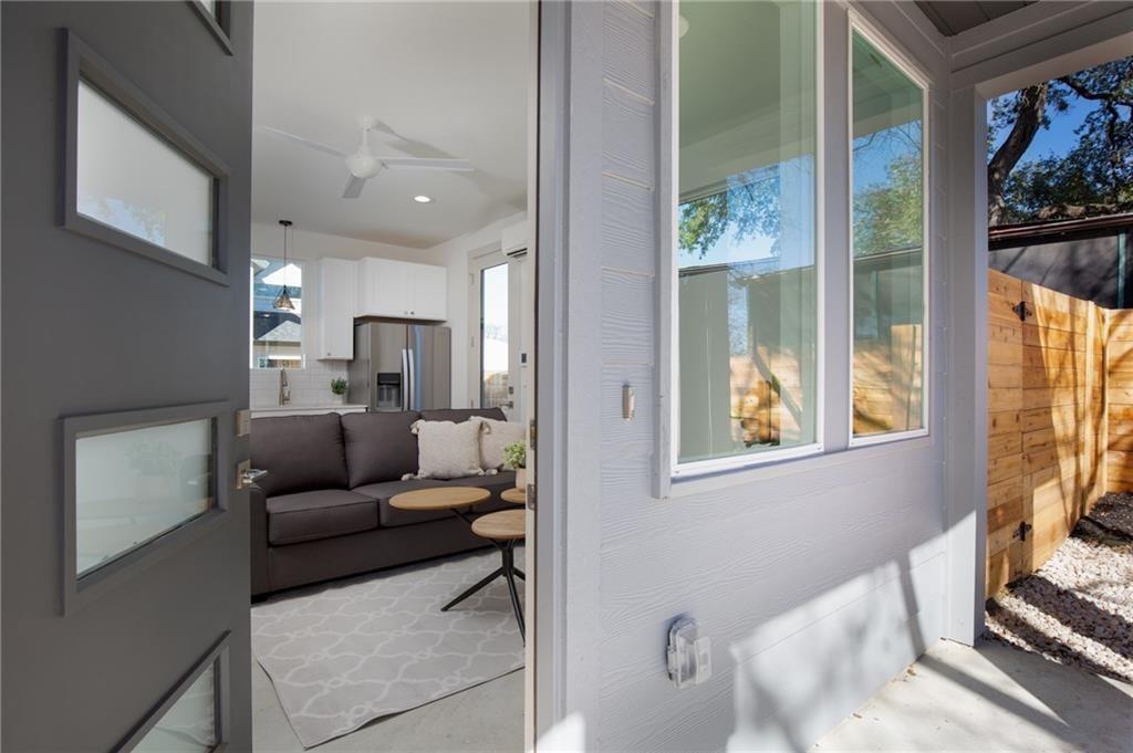 2413 E 9th St # 2, Austin, TX 78702