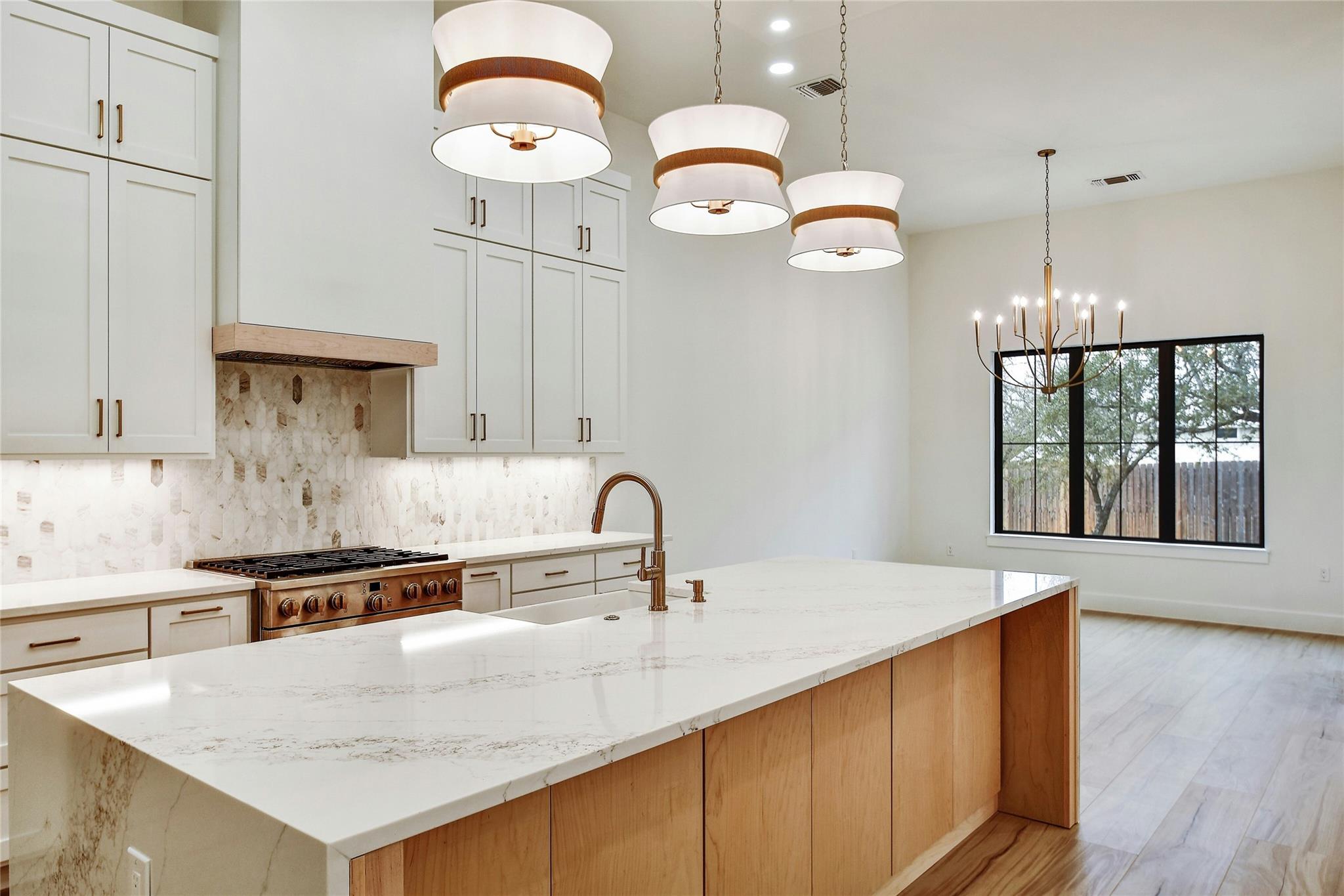 2141 Stone Meadow, Fredericksburg, TX 78624