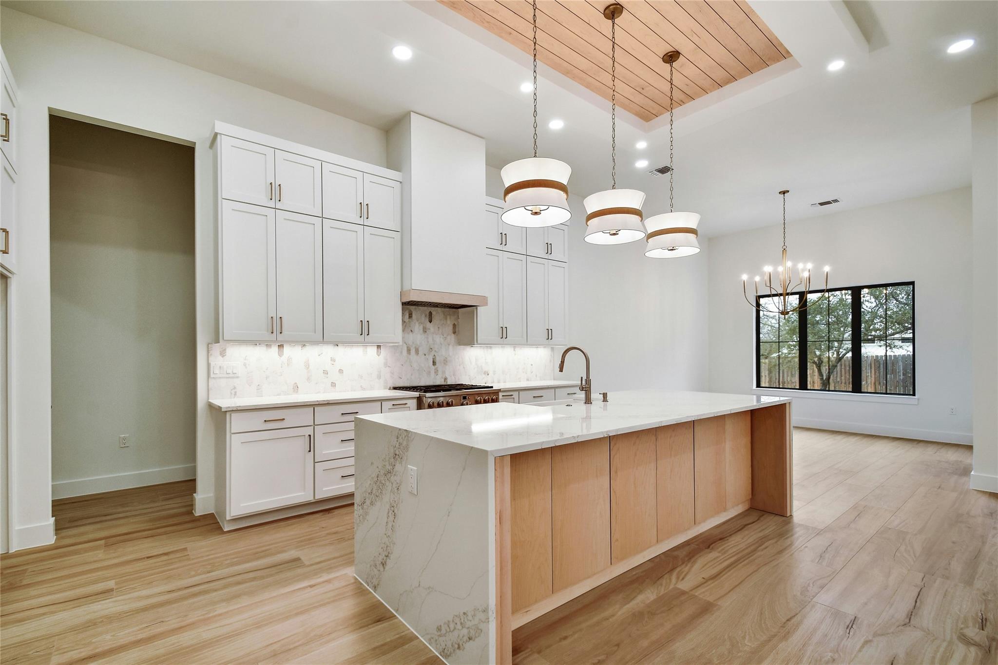 2141 Stone Meadow, Fredericksburg, TX 78624