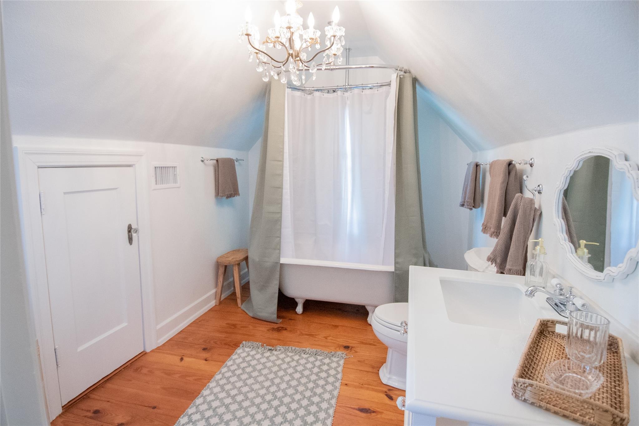 1512 Northwood Rd, Austin, TX 78703