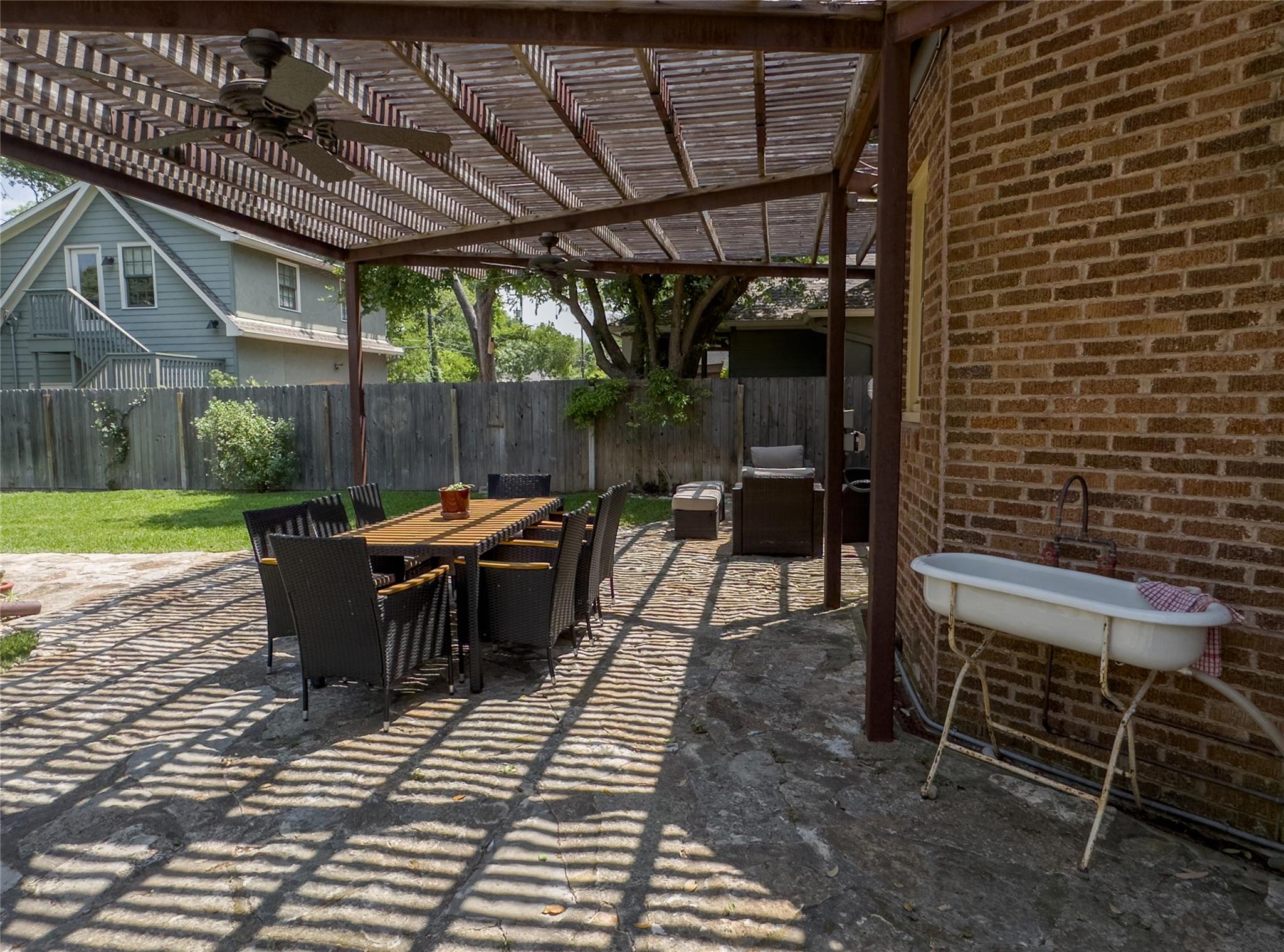 1512 Northwood Rd, Austin, TX 78703