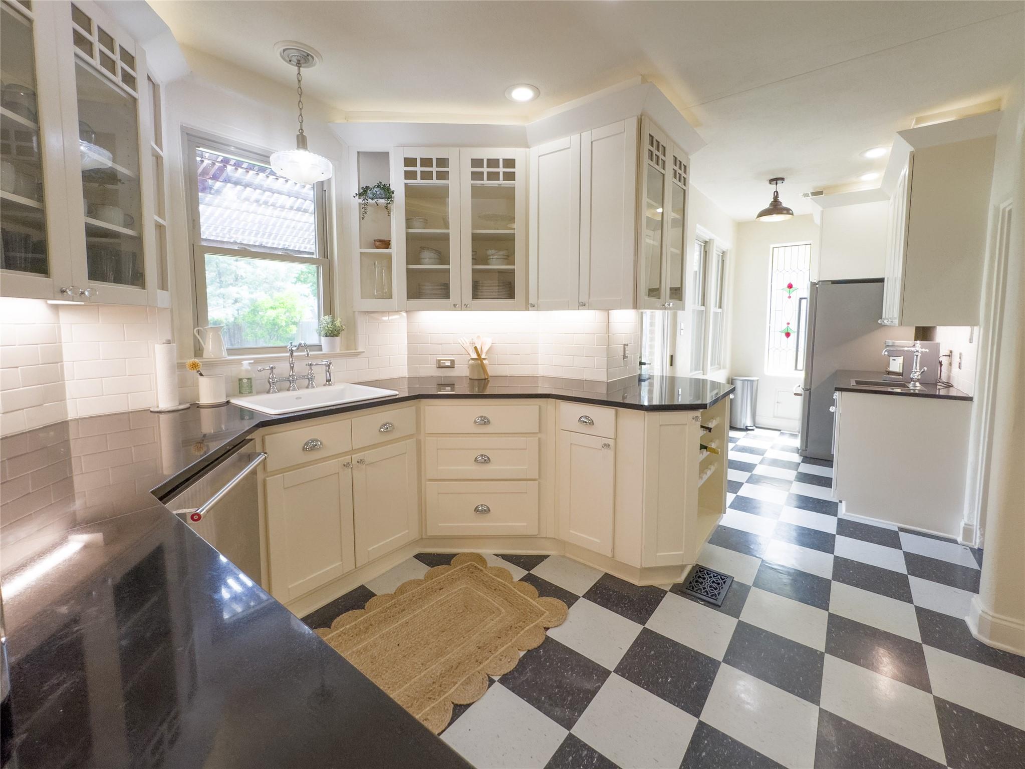 1512 Northwood Rd, Austin, TX 78703