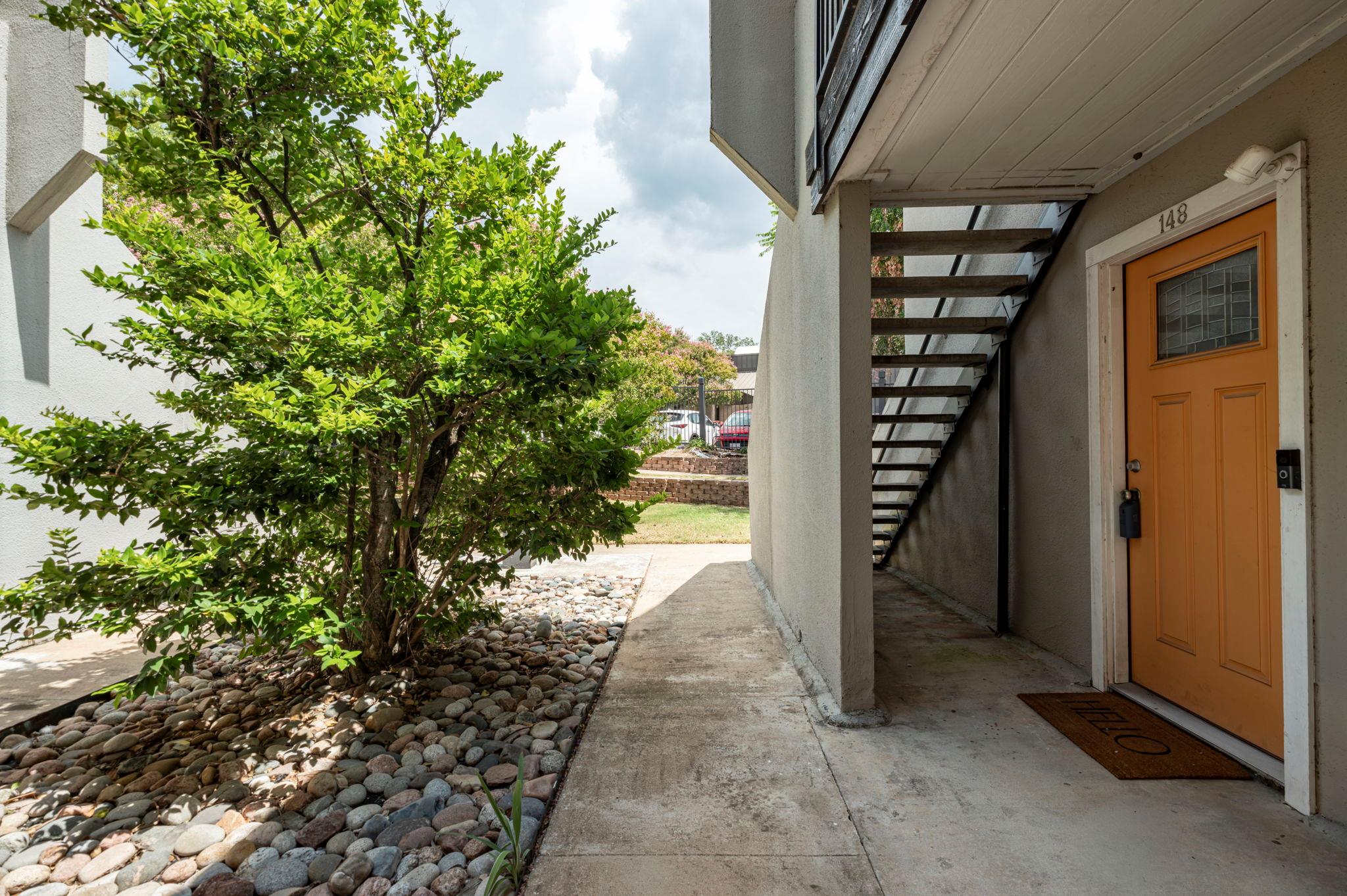 935 La Posada Dr # 148, Austin, TX 78752