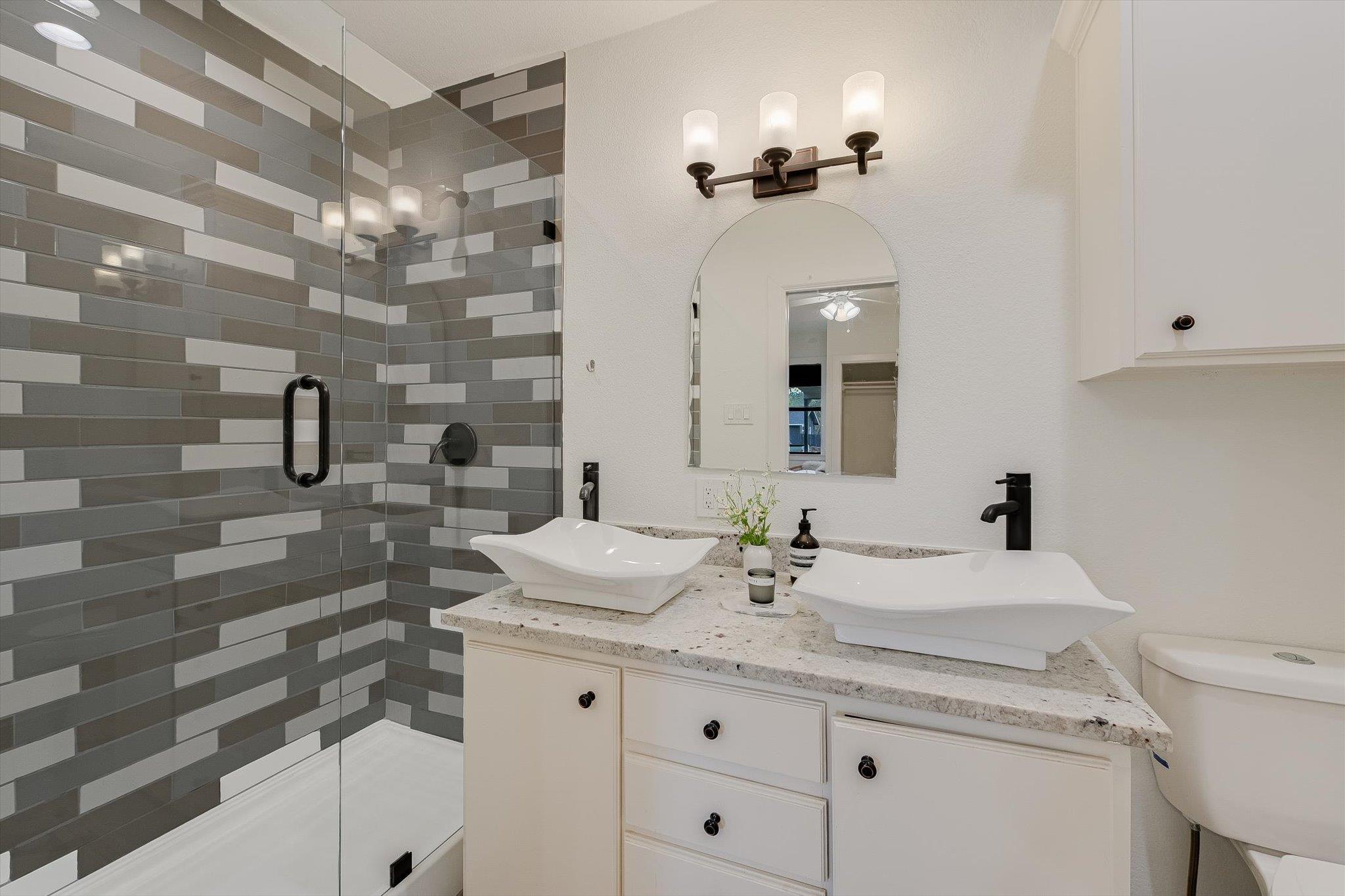 2906 Burning Oak Dr, Austin, TX 78704