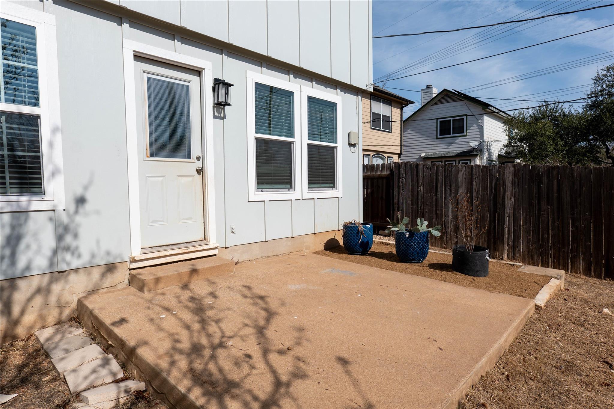 1705 Sylvia Ln, Round Rock, TX 78681