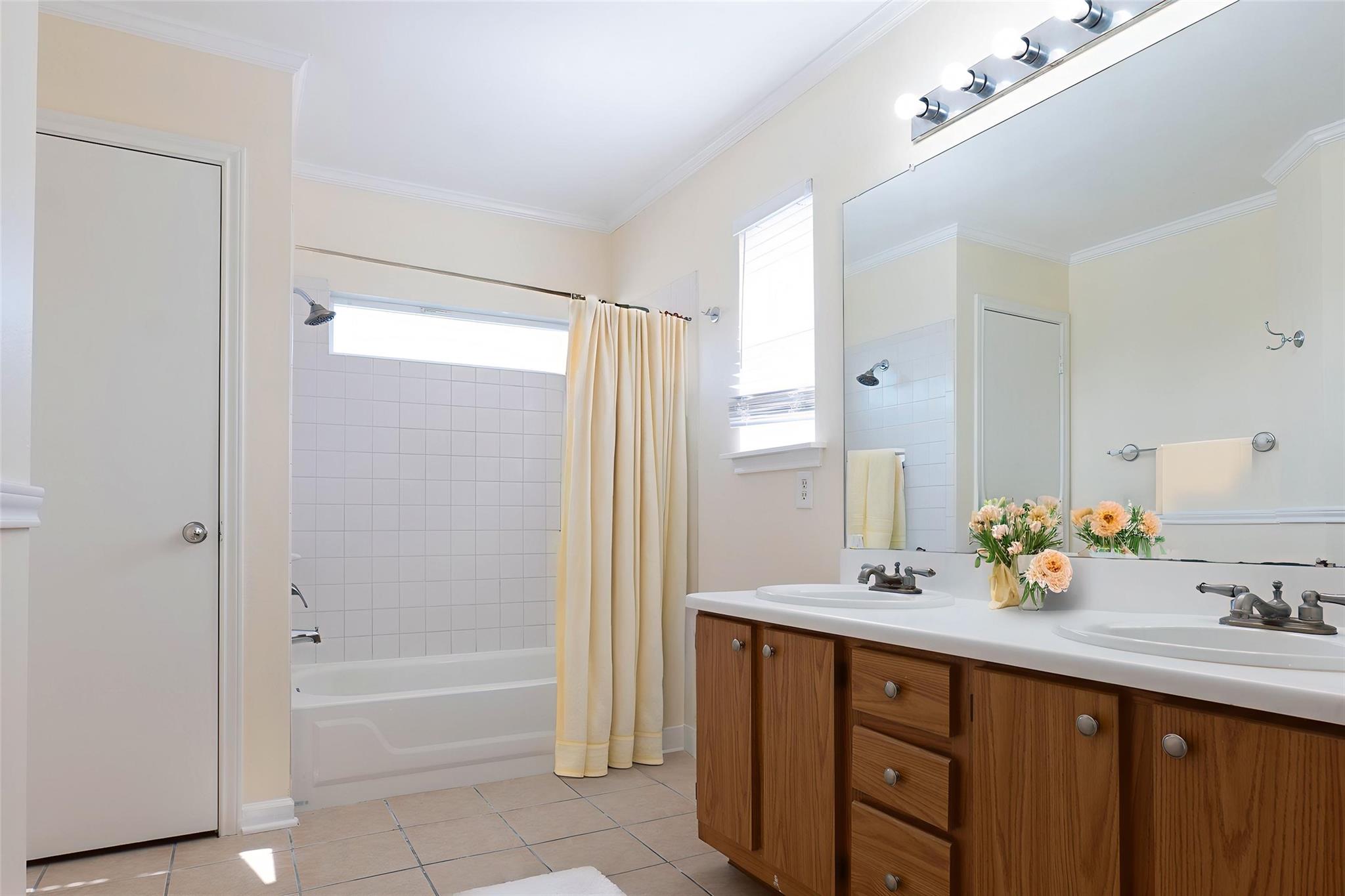 1705 Sylvia Ln, Round Rock, TX 78681