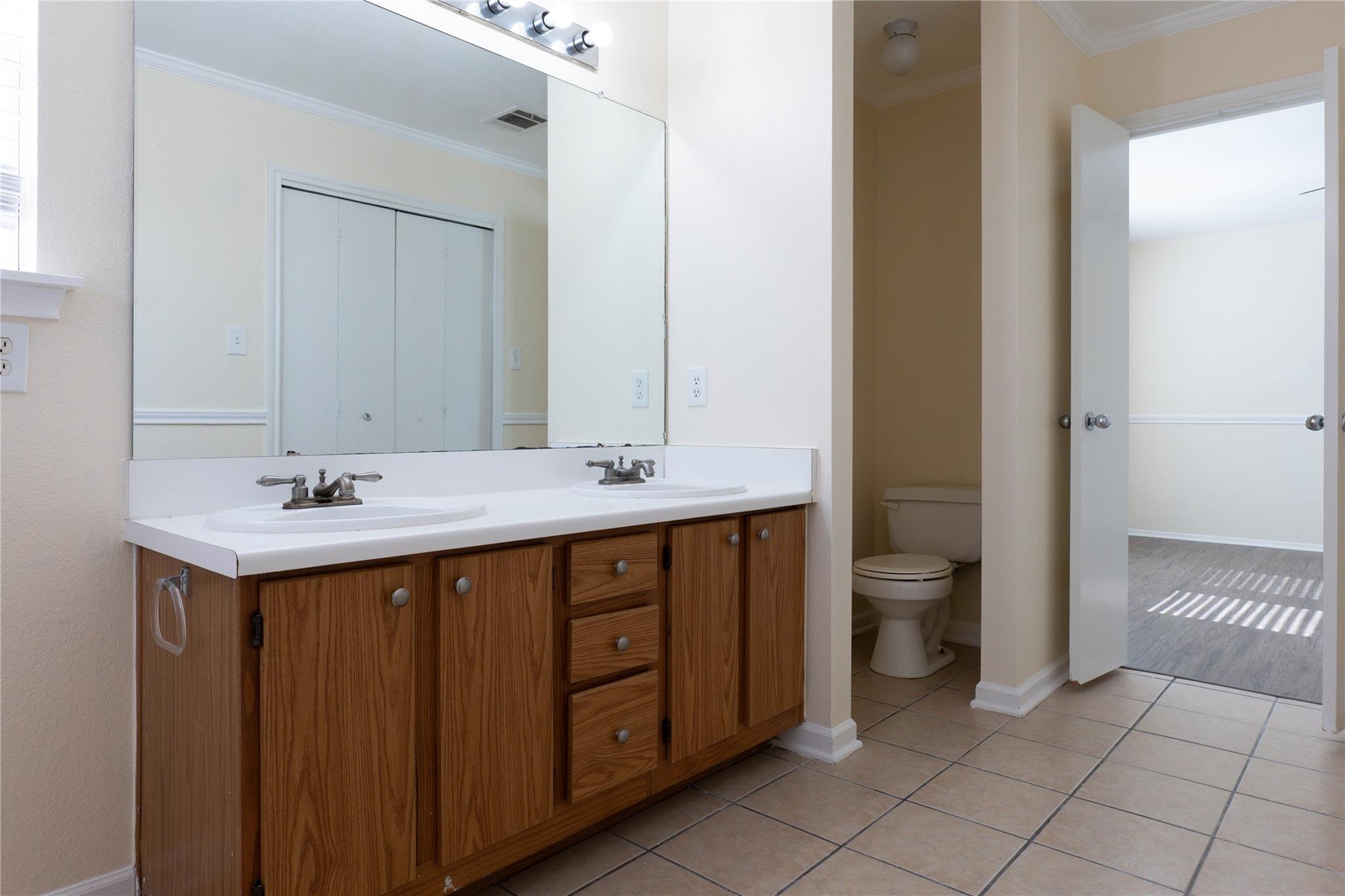 1705 Sylvia Ln, Round Rock, TX 78681