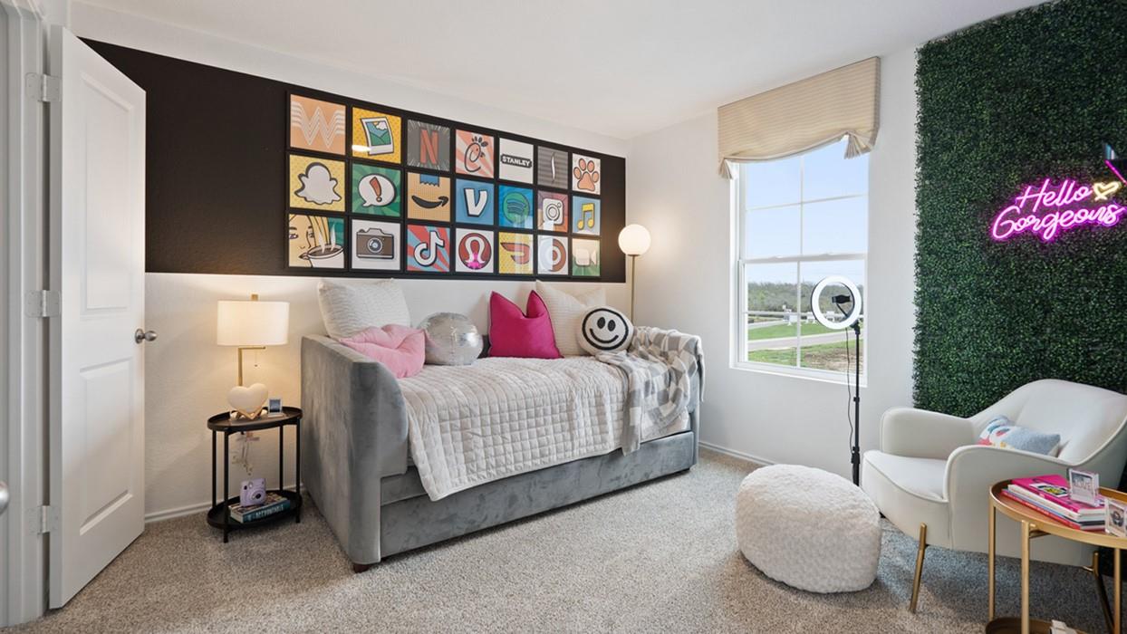 12012 Pike Bnd, Mustang Ridge, TX 78610