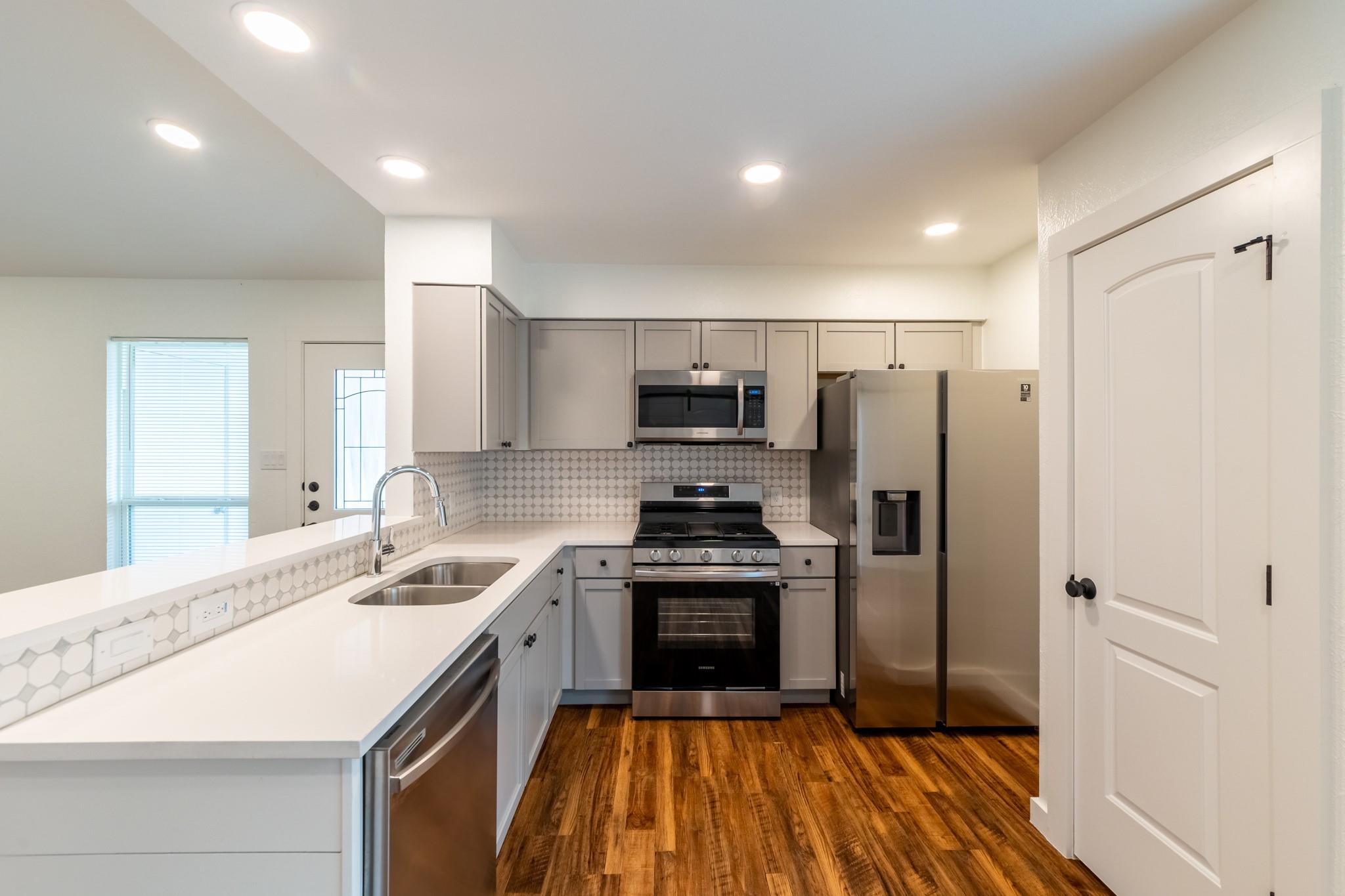 1205 Dobie Dr # A, Austin, TX 78753