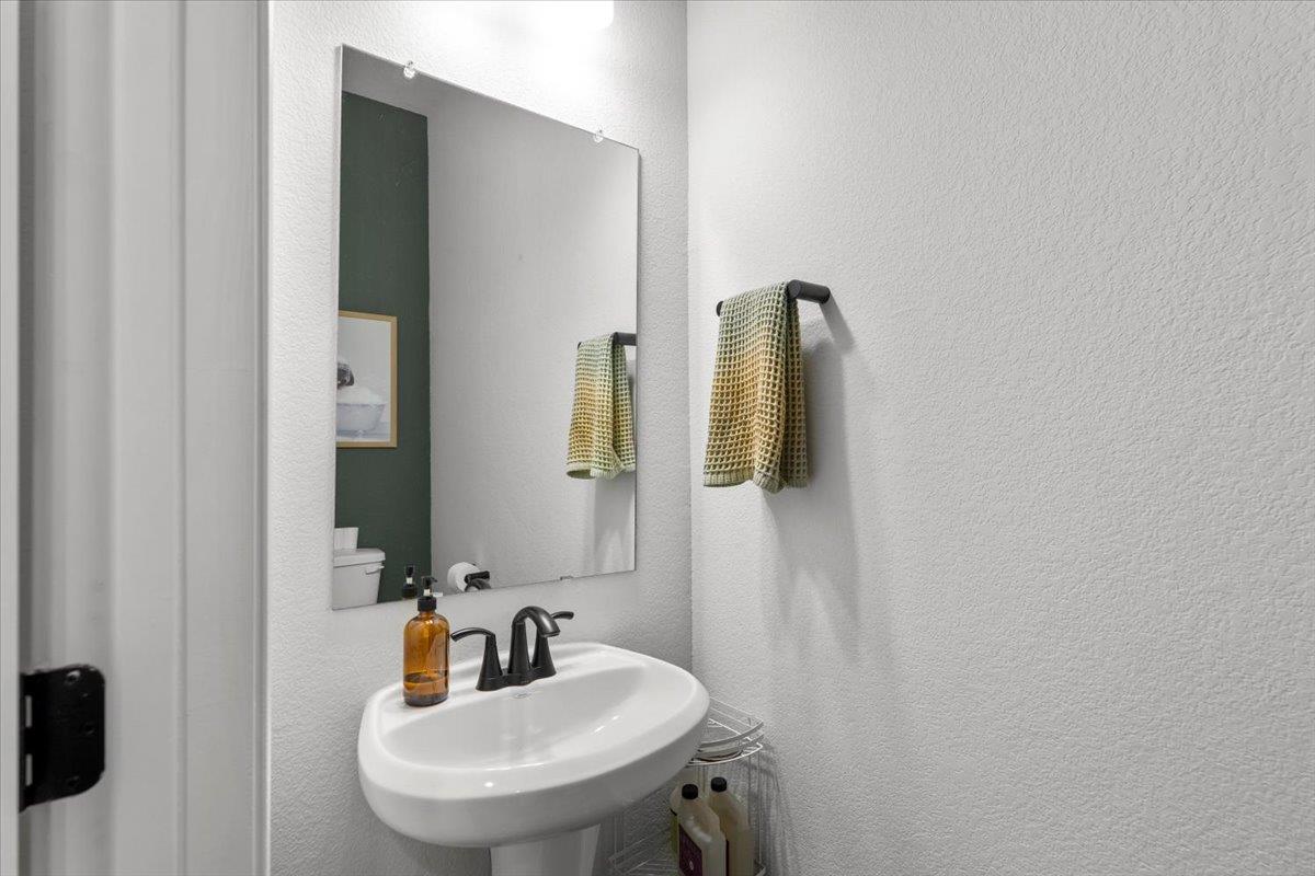 7812 Ella Lee Ln, Austin, TX 78744