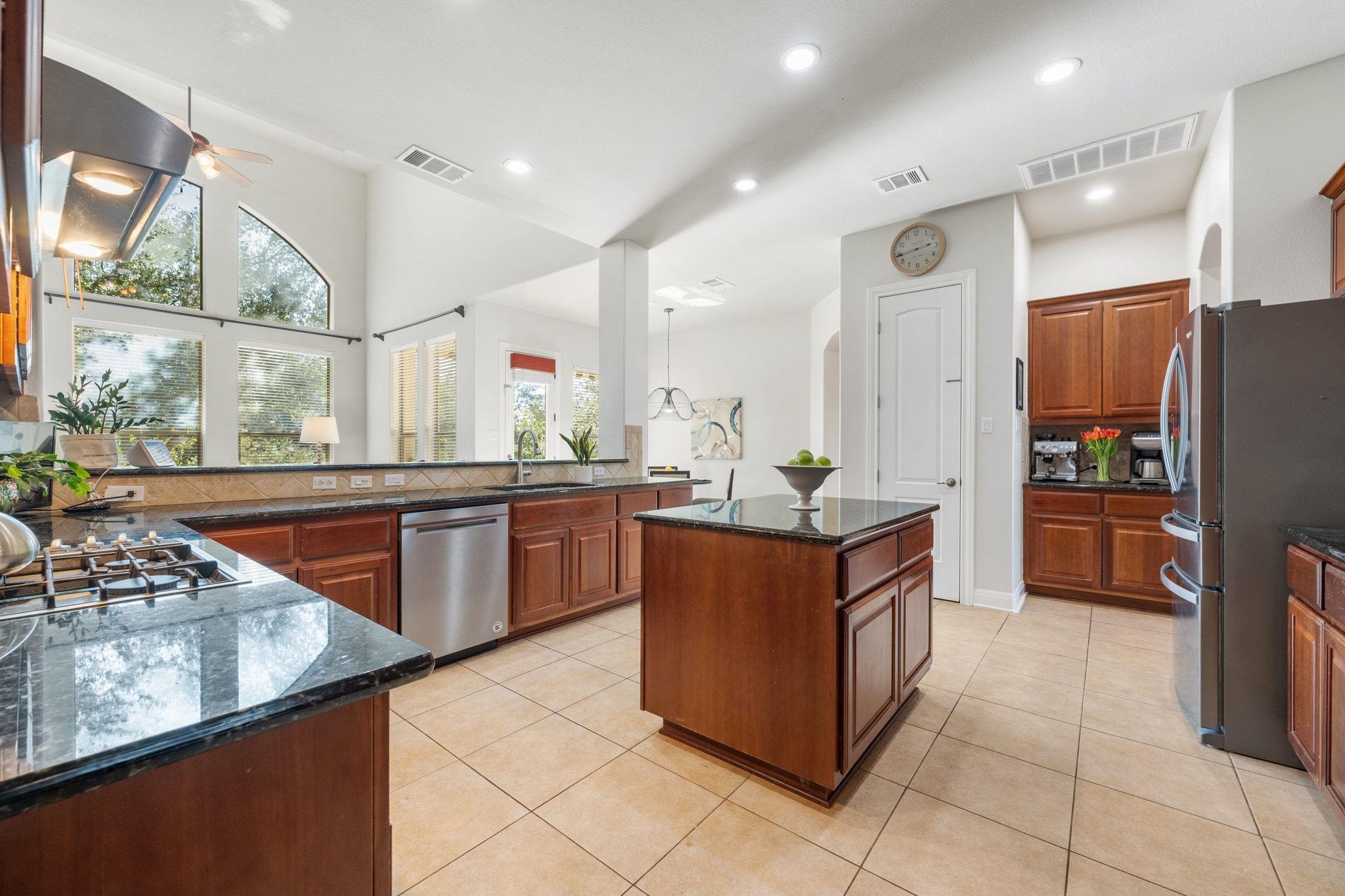 15201 Bat Hawk Cir, Austin, TX 78738