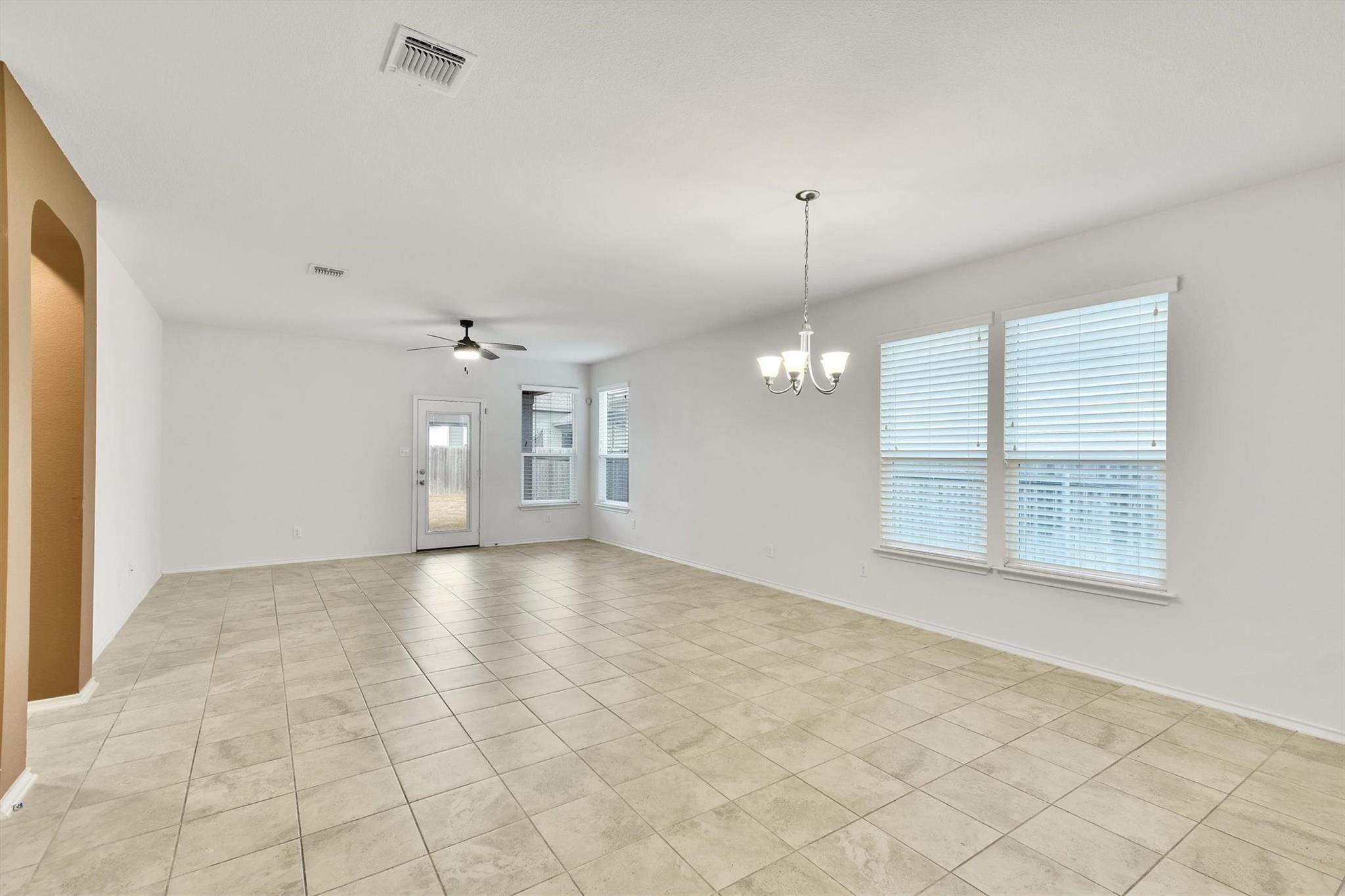 8084 Gato Ln, Round Rock, TX 78665