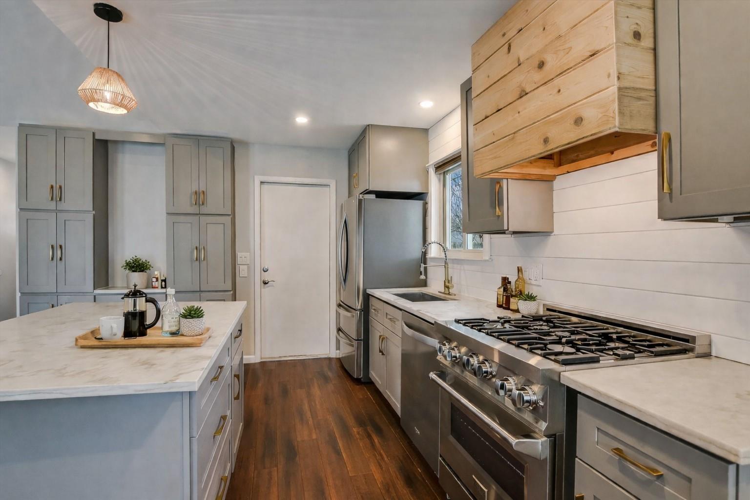 6109 Merriwood Dr, Austin, TX 78745