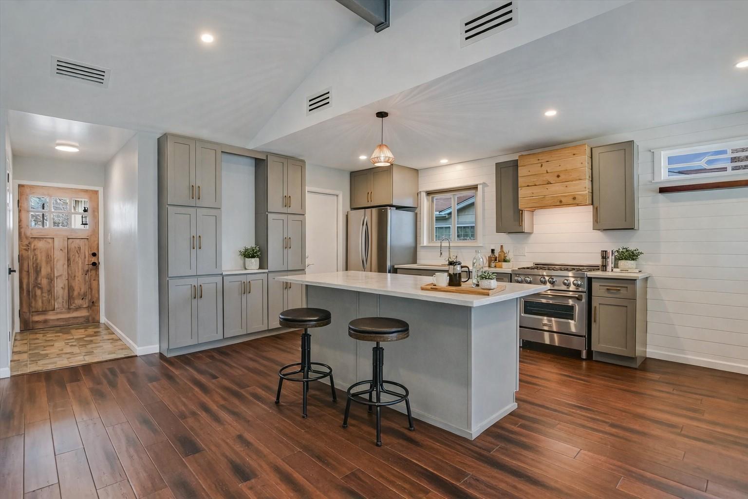 6109 Merriwood Dr, Austin, TX 78745