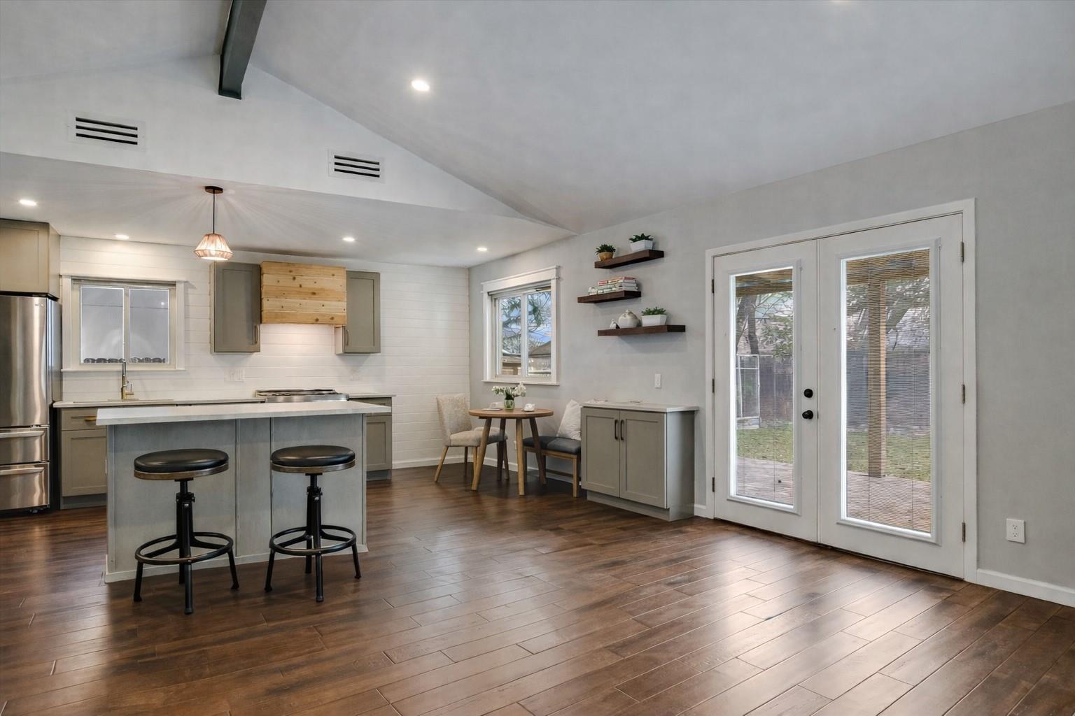 6109 Merriwood Dr, Austin, TX 78745