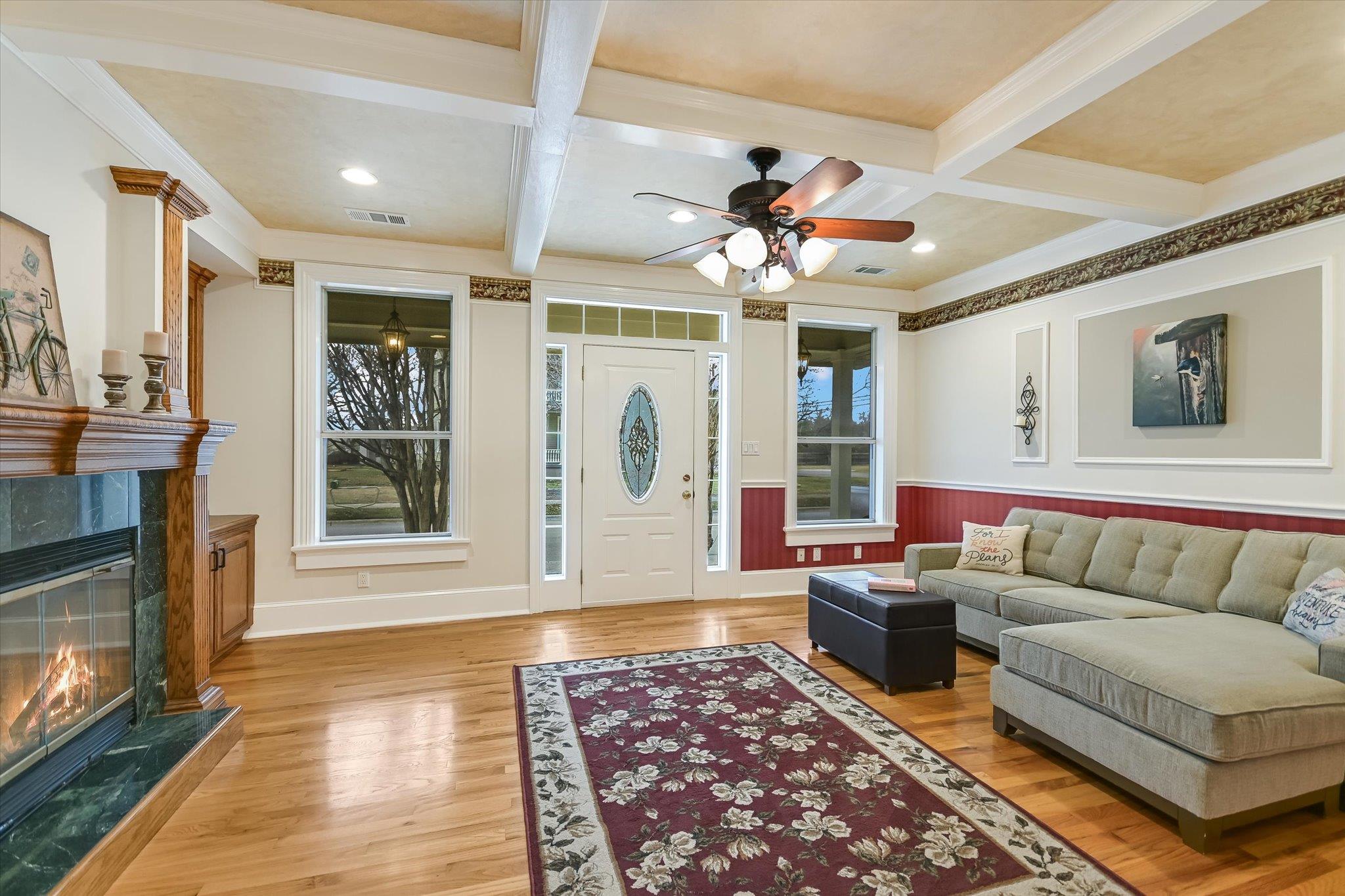 206 N Fm-1660, Hutto, TX 78634