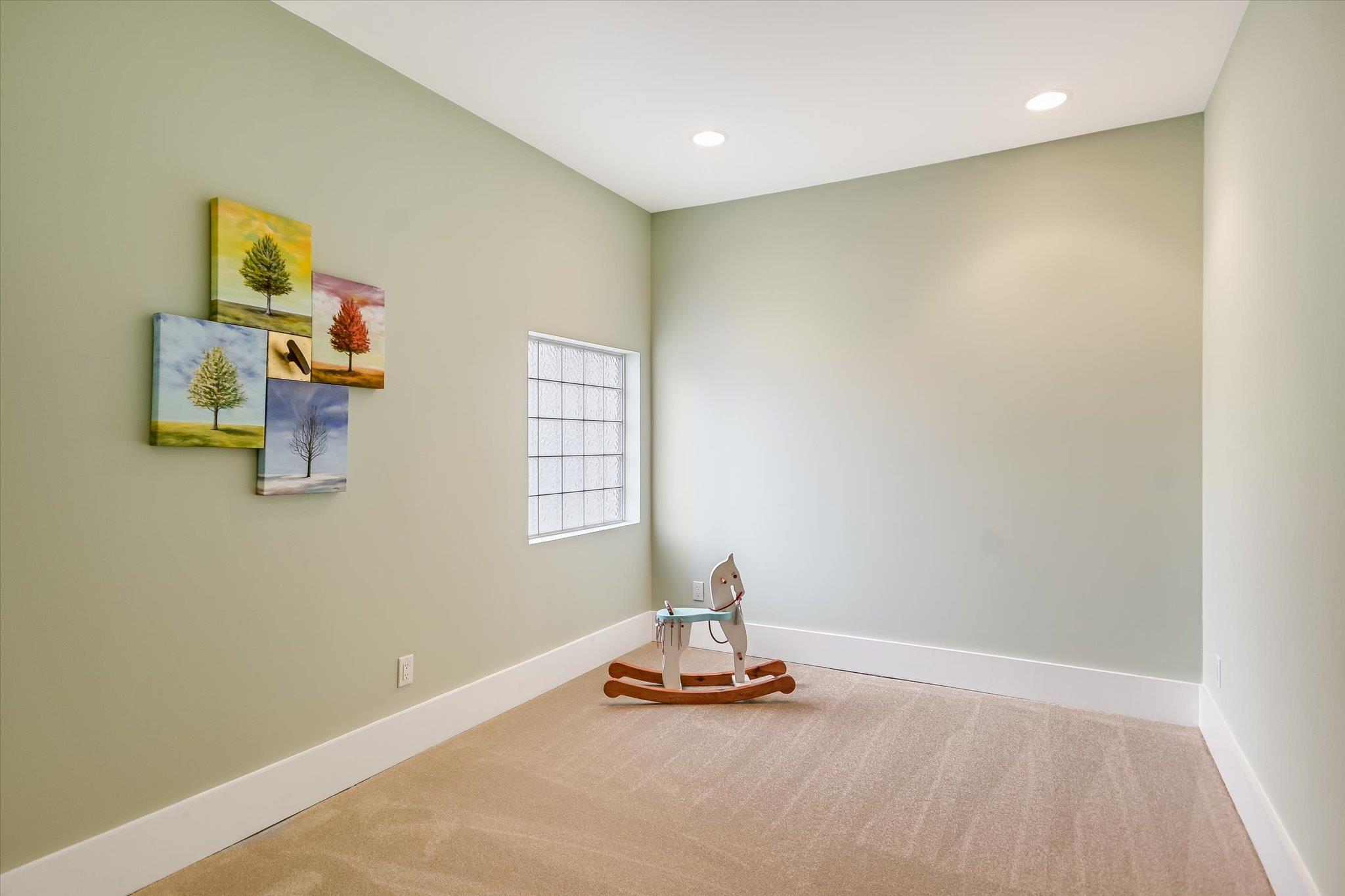 206 N Fm 1660, Hutto, TX 78634