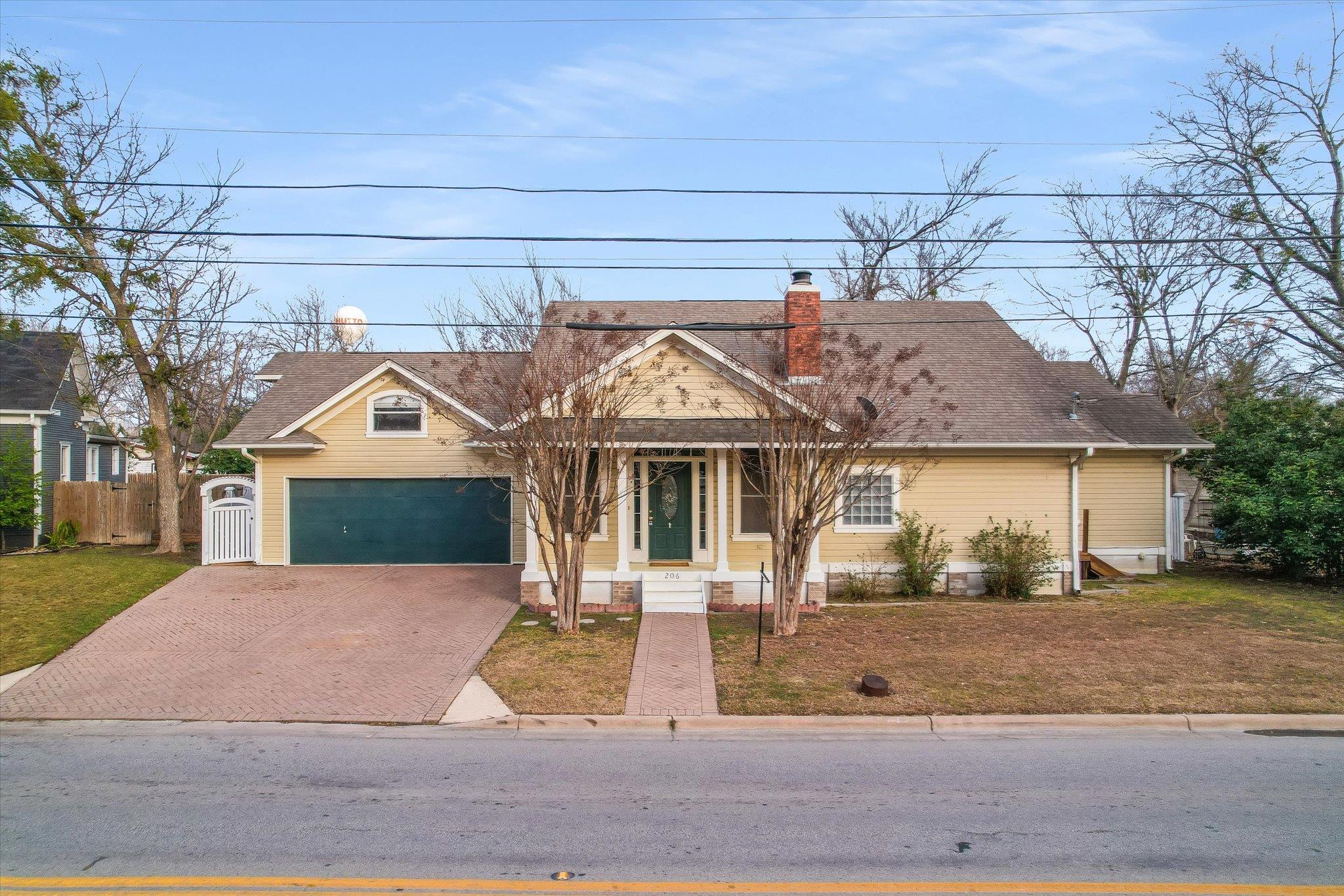 206 N Fm-1660, Hutto, TX 78634