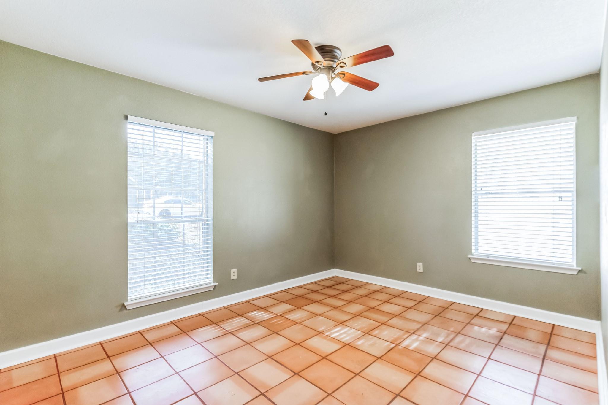 22211 Briarcliff Dr, Spicewood, TX 78669