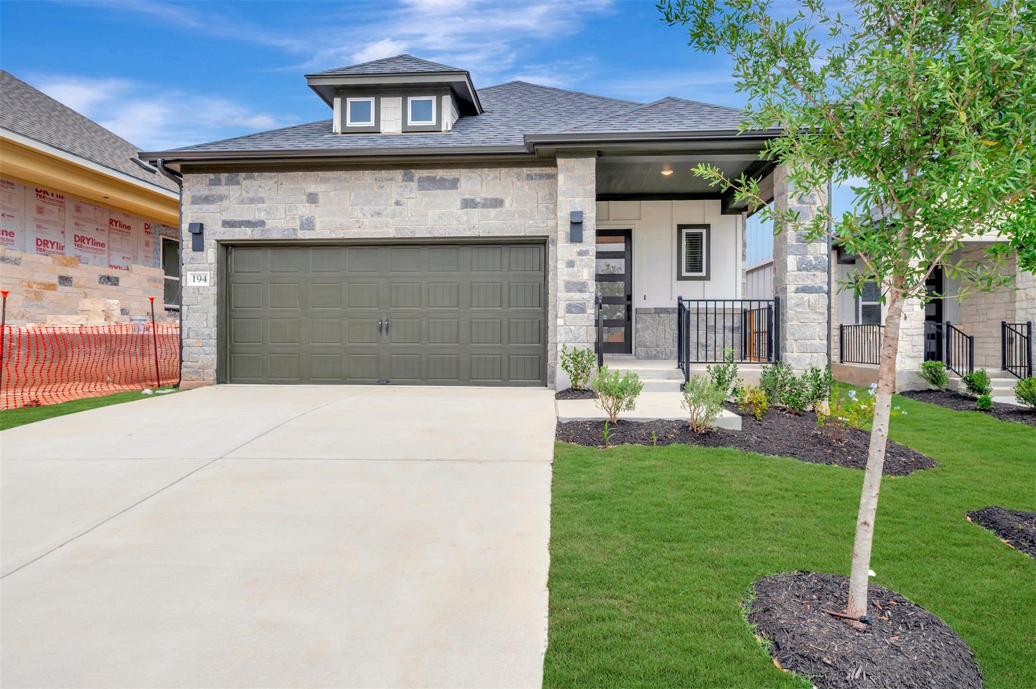 194 Grayson Elm Pass, Dripping Springs, TX 78620