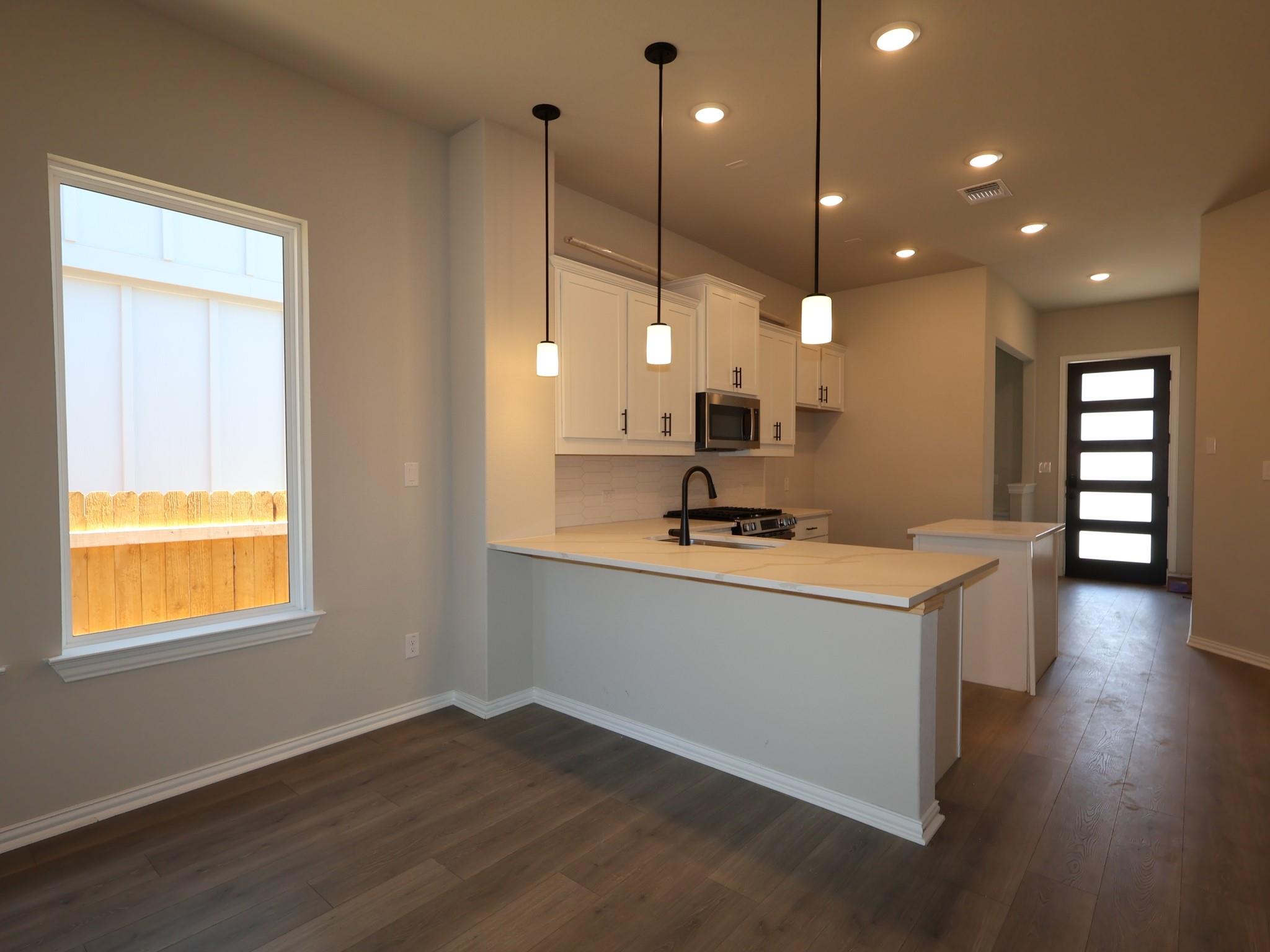 194 Grayson Elm Pass, Dripping Springs, TX 78620