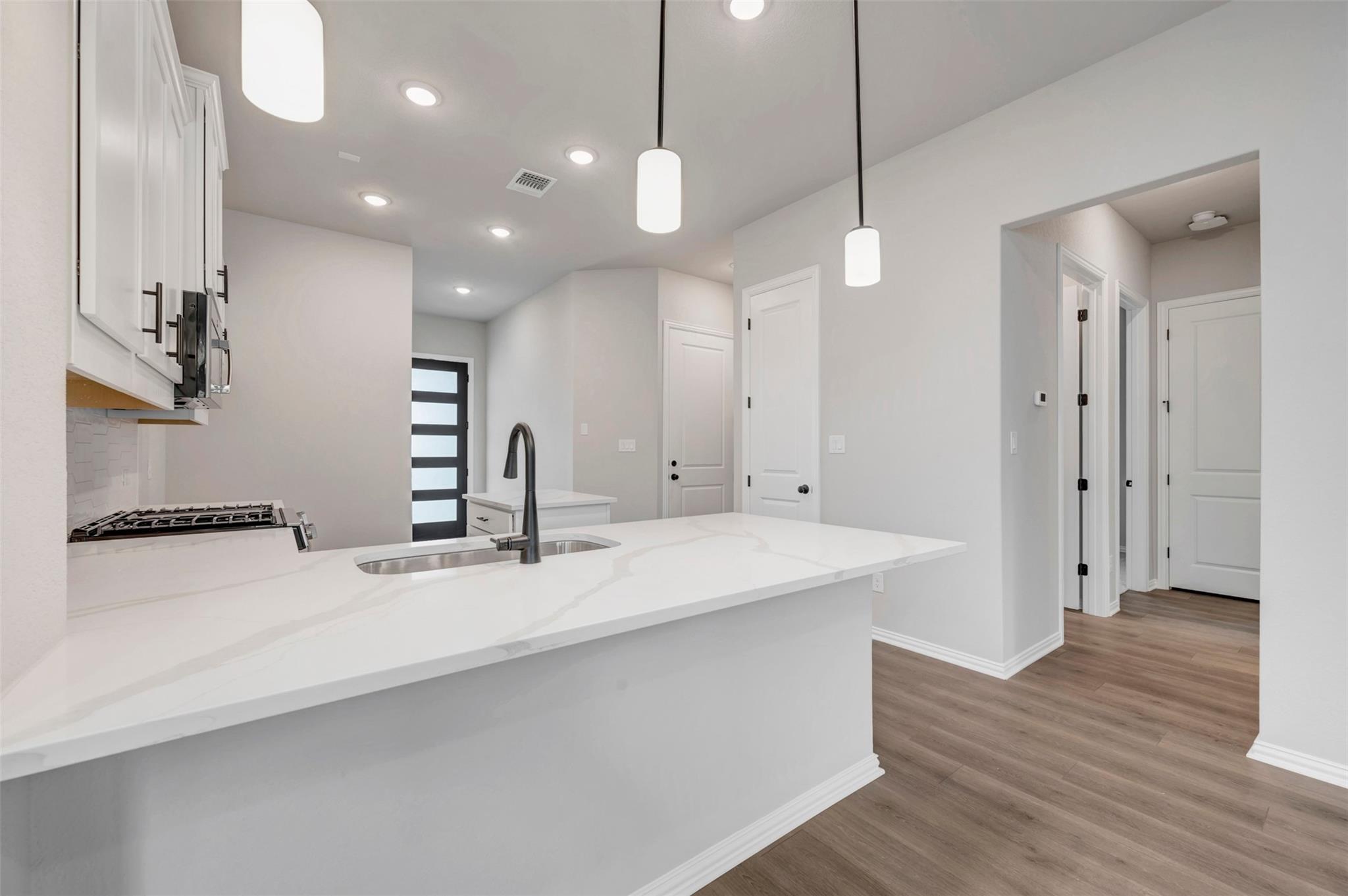 194 Grayson Elm Pass, Dripping Springs, TX 78620