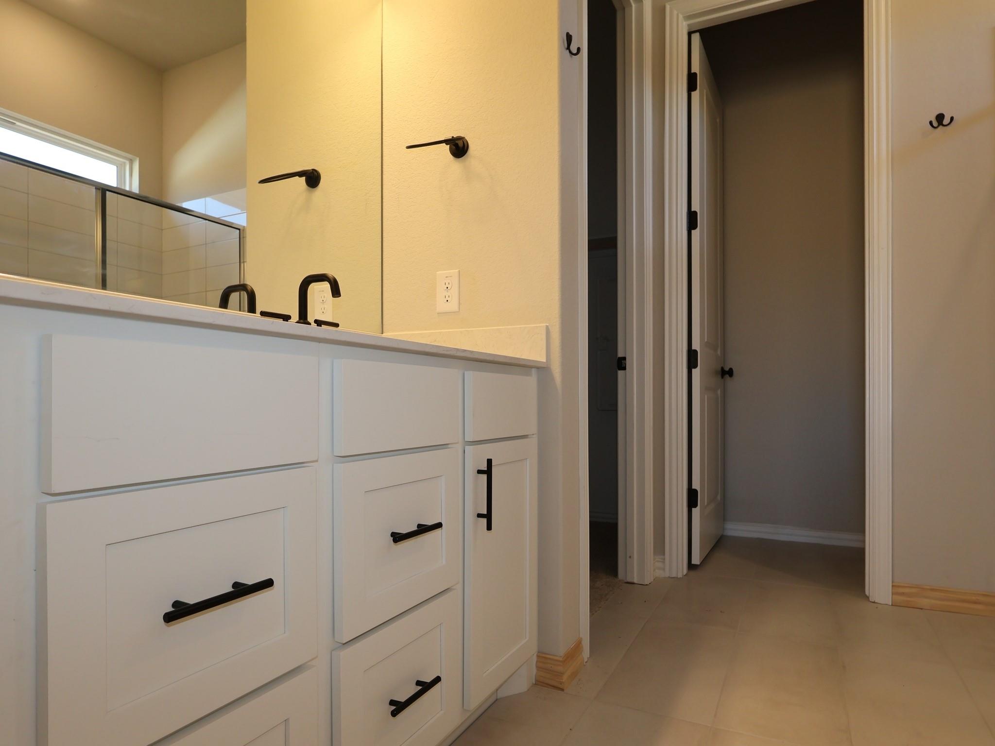 194 Grayson Elm Pass, Dripping Springs, TX 78620