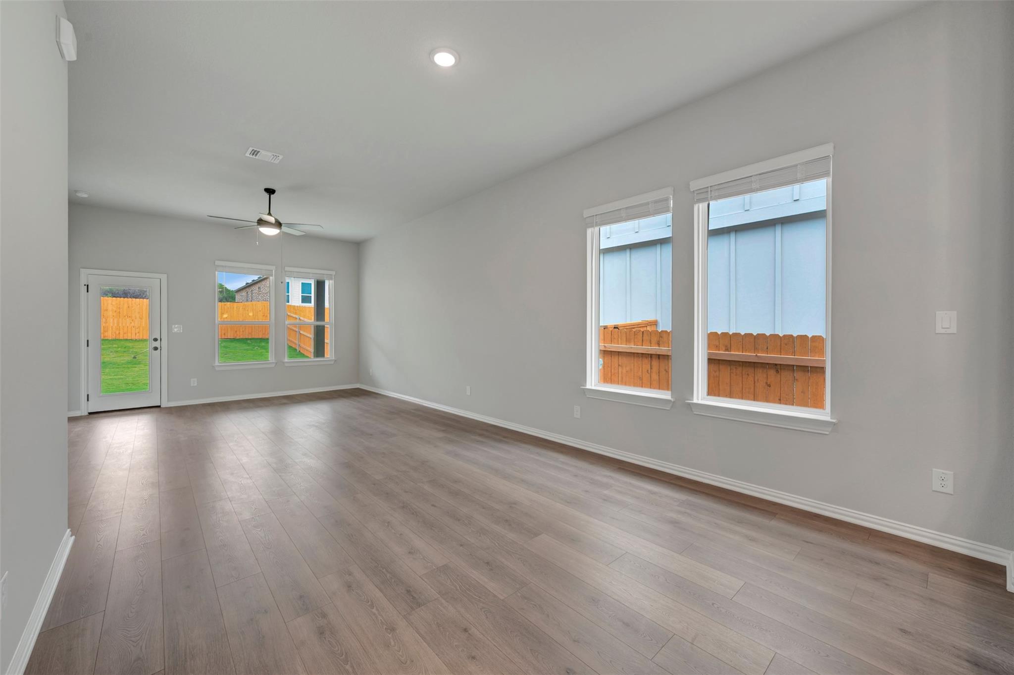 194 Grayson Elm Pass, Dripping Springs, TX 78620