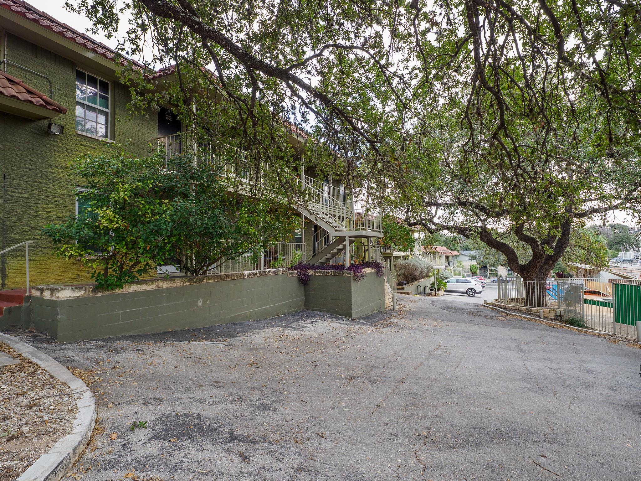 2302 E Side Dr # 28, Austin, TX 78704