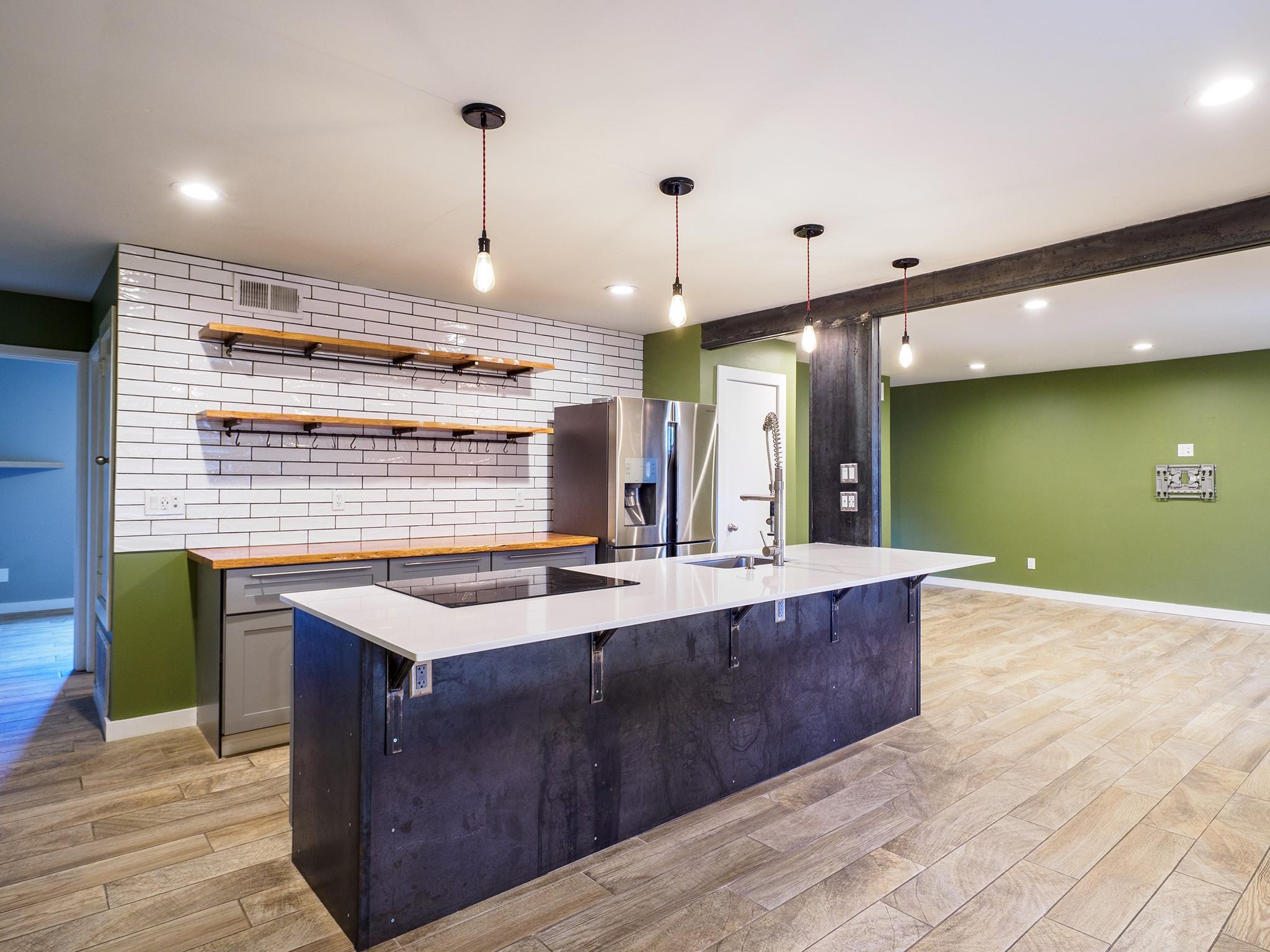 2302 E Side Dr # 28, Austin, TX 78704