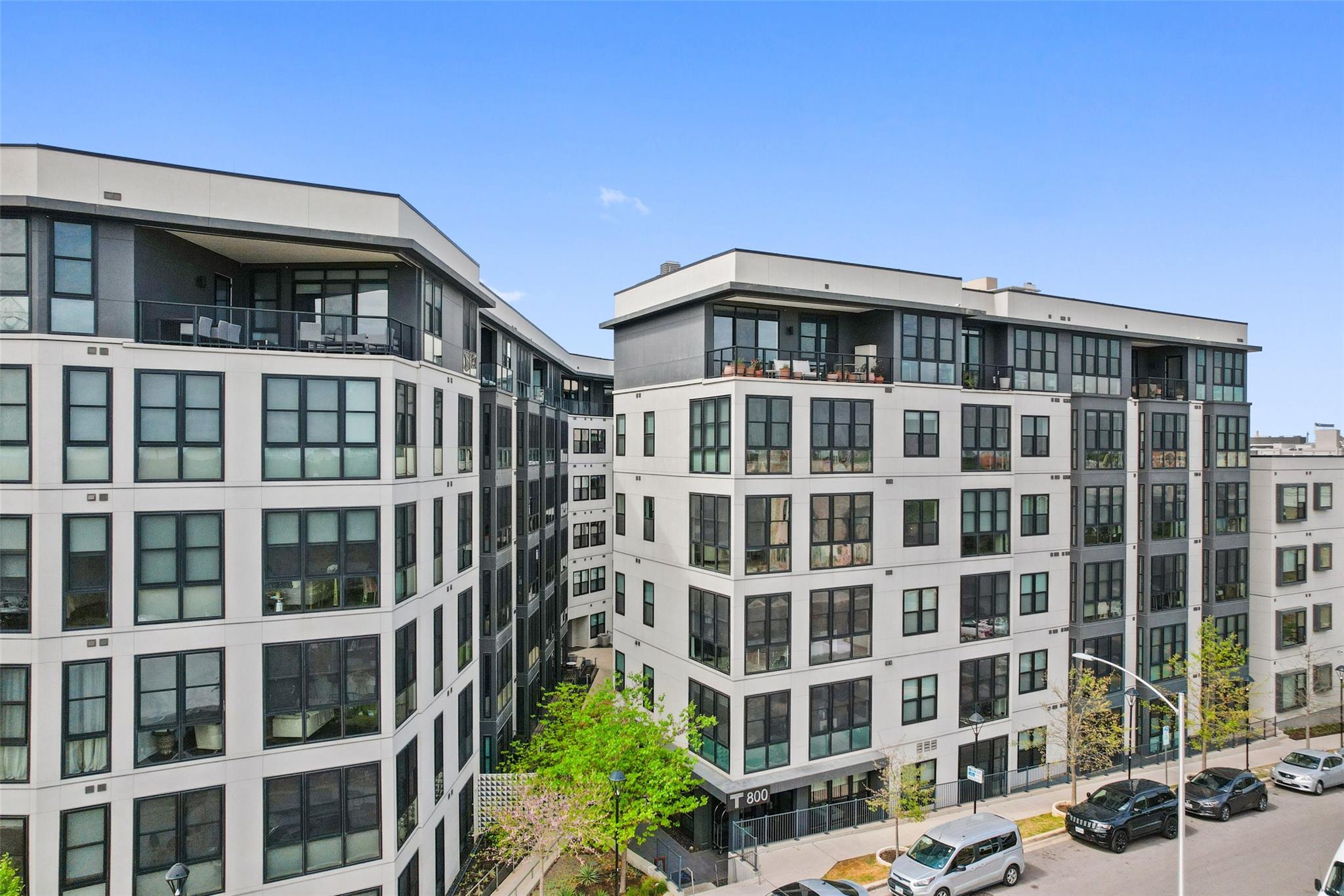 800 Embassy Dr # 523, Austin, TX 78702