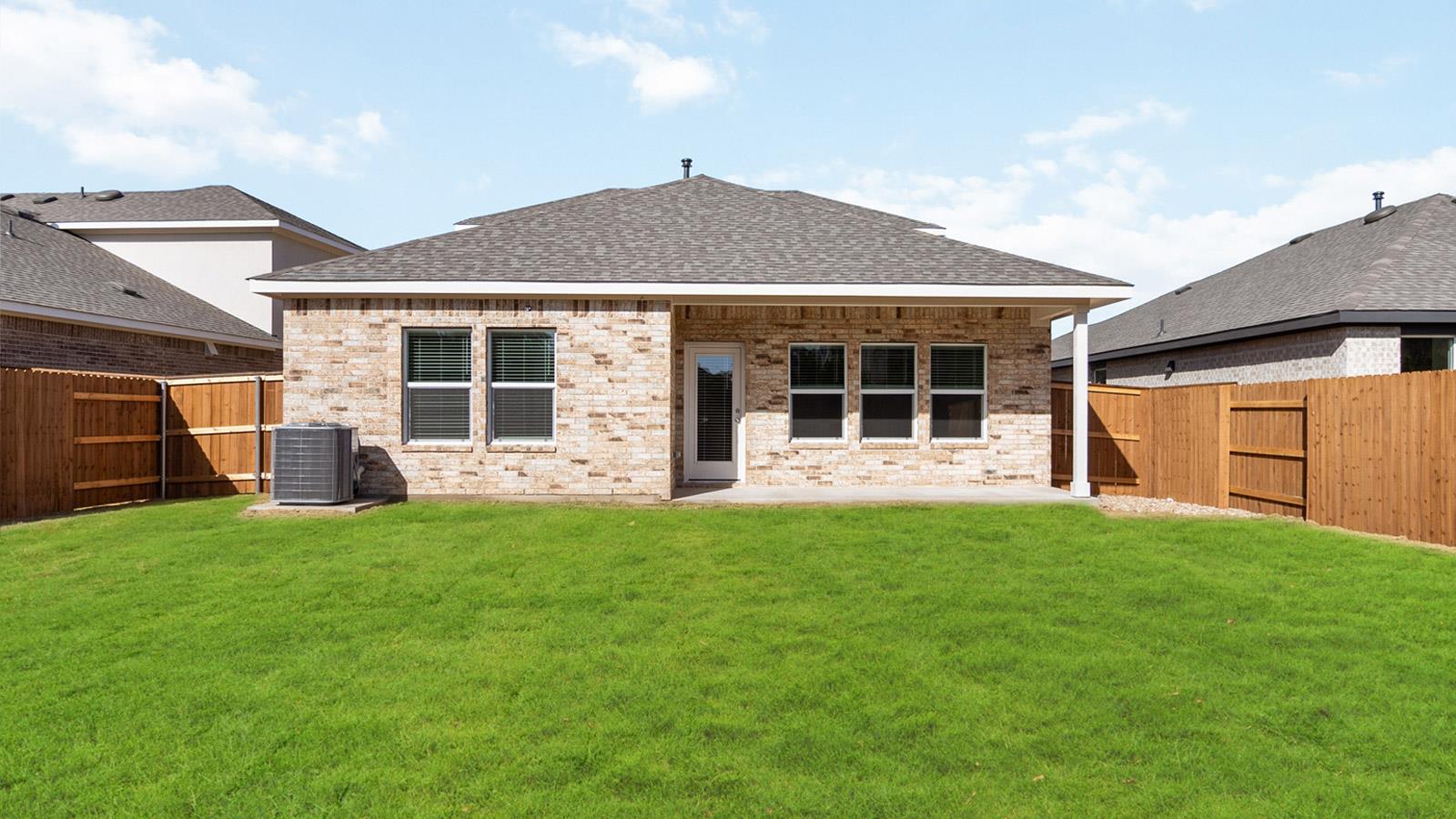 1916 Gold Dust Trl, Leander, TX 78641