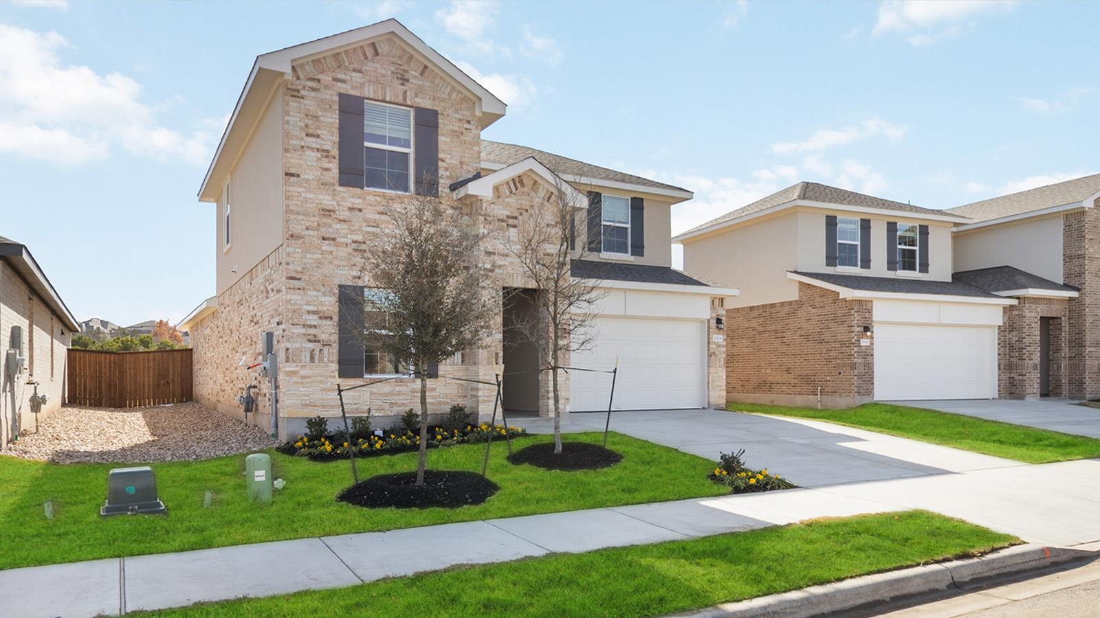 1916 Gold Dust Trl, Leander, TX 78641