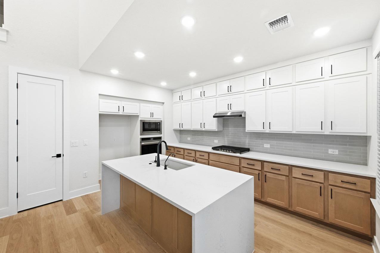 8700 Peristyle Dr, Austin, TX 78744