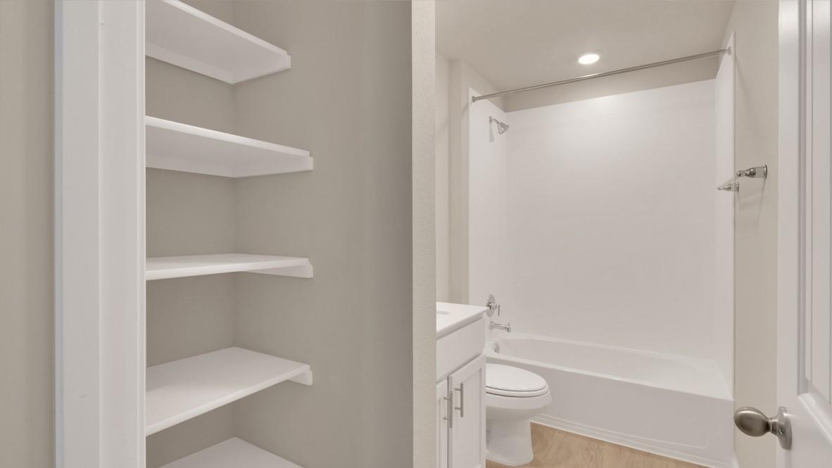 1817 Side Buster Trl, Leander, TX 78641