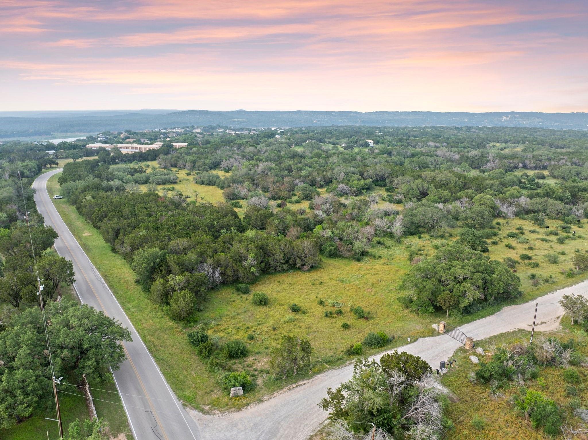 2308 County Road 414, Spicewood, TX 78669